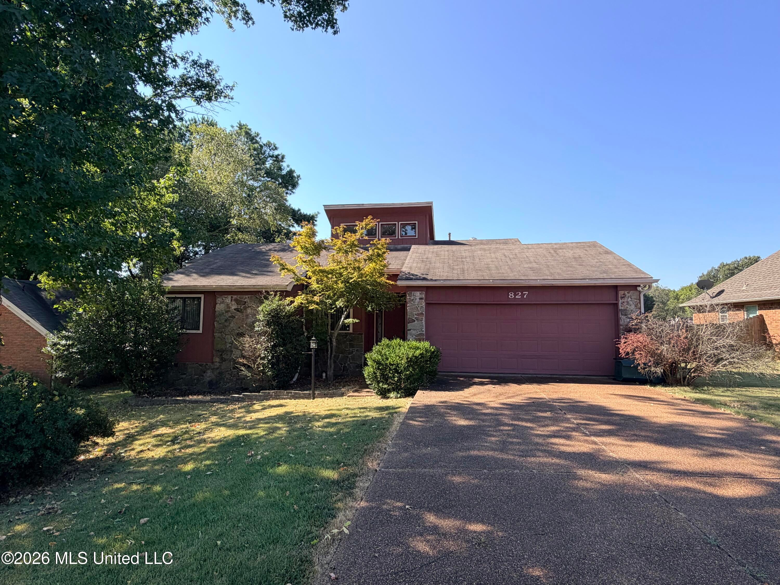 827 Tall Pine Cove — photo