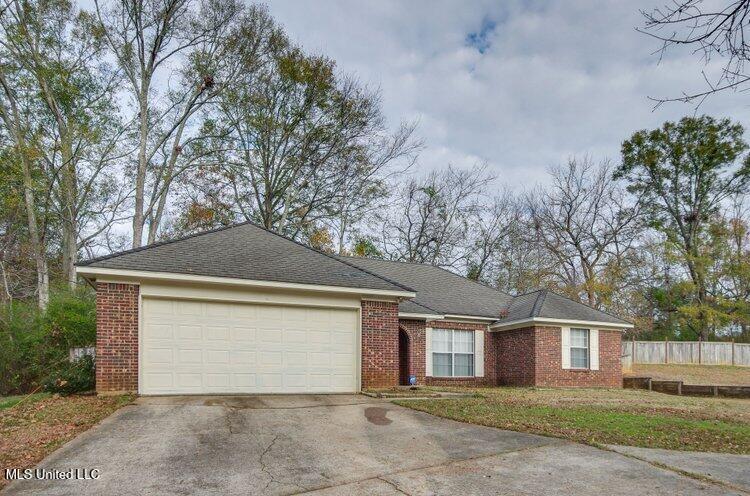 131 Valley Drive — photo