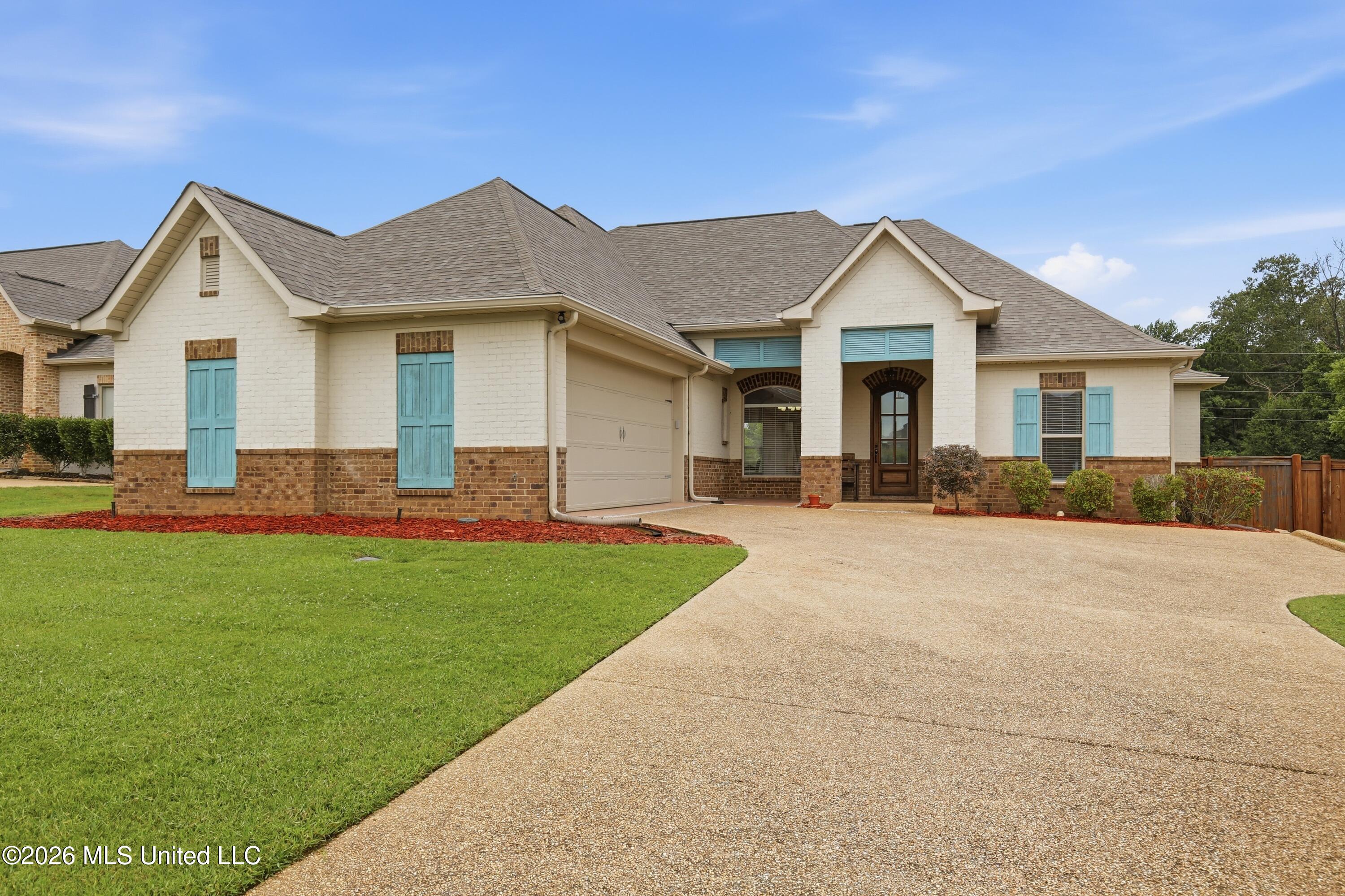 403 W Cowan Creek Cove — photo