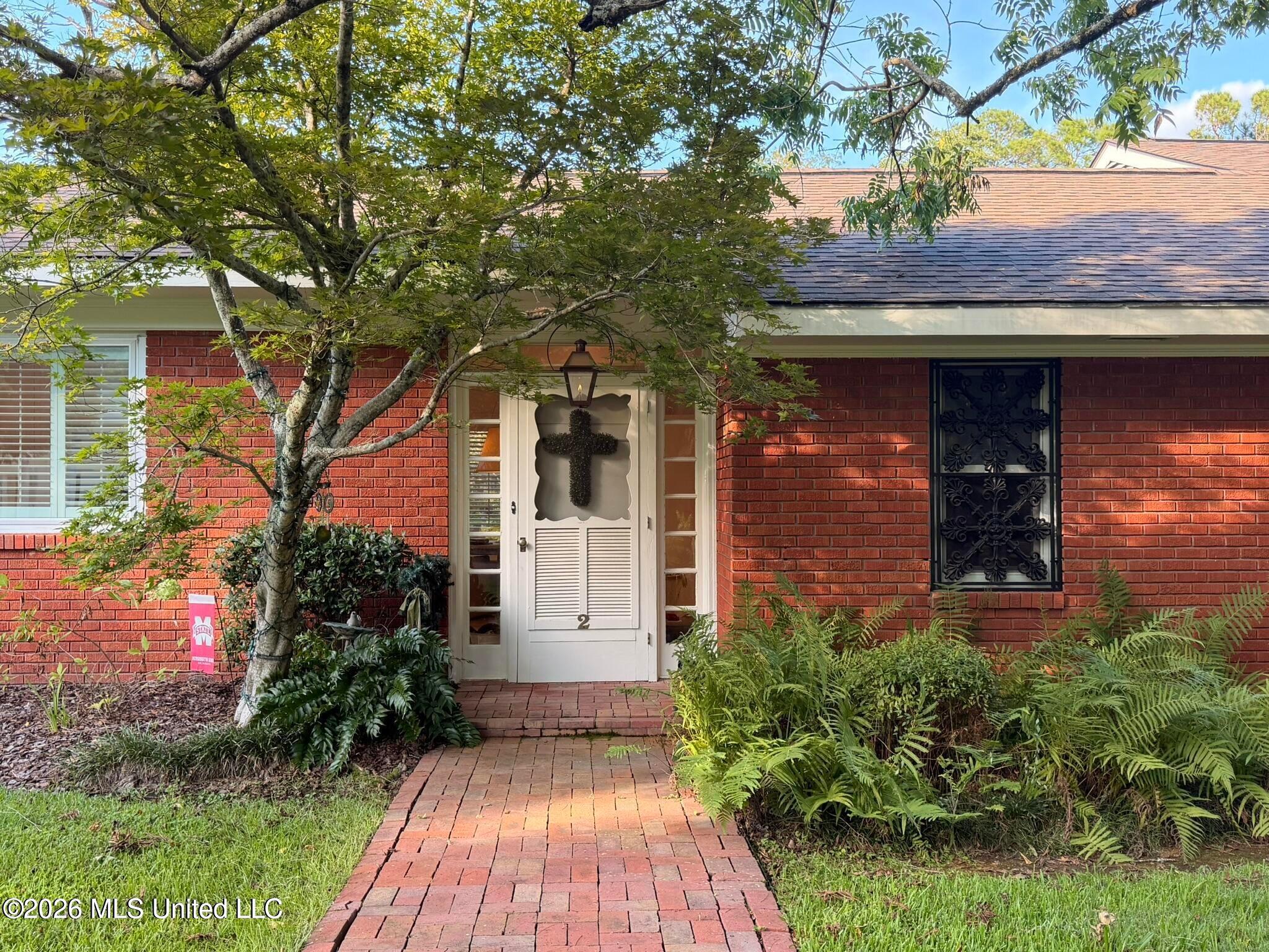 2 Bingaman Lane — photo