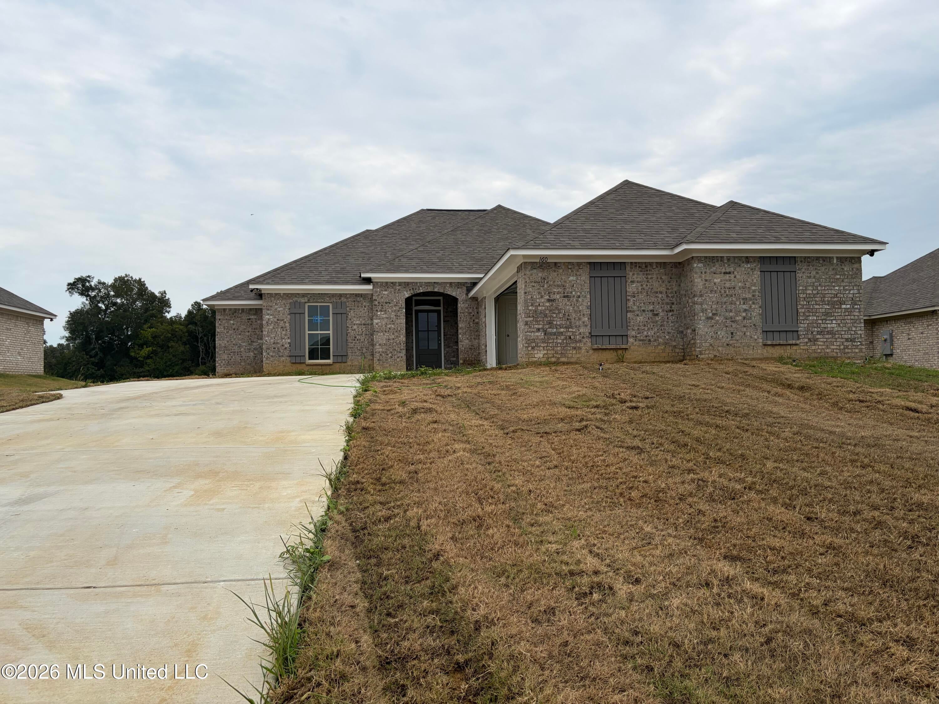 160 Madisonville Drive — photo
