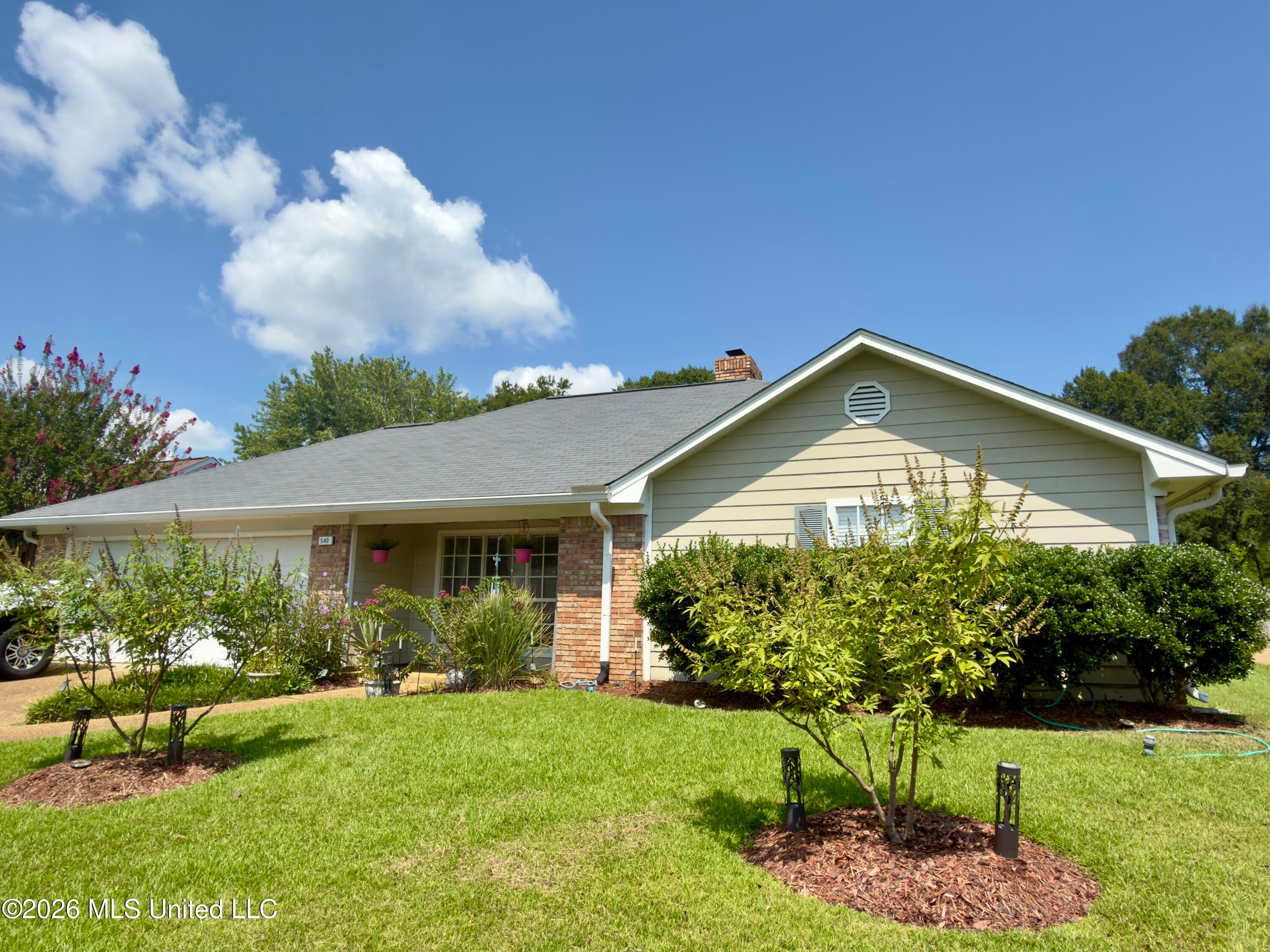 540 Brentwood Drive — photo