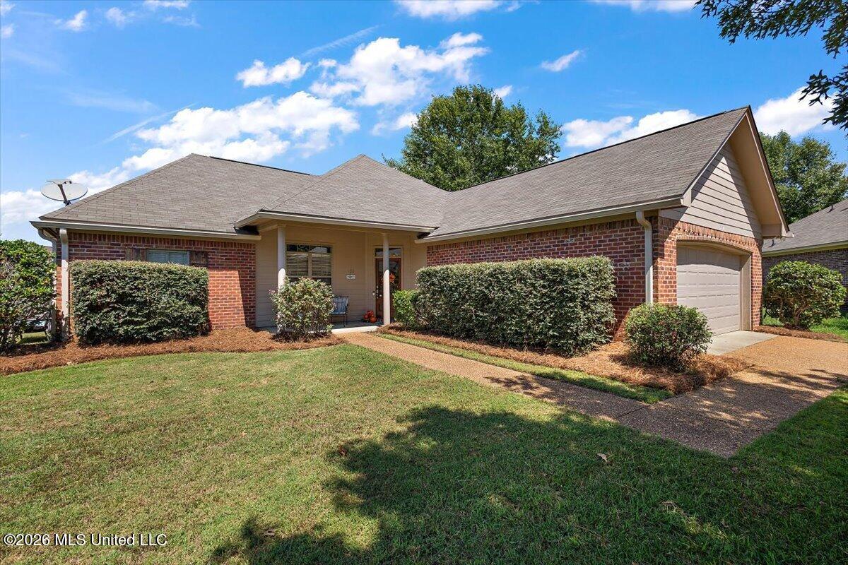 102 Eastland Cove — photo