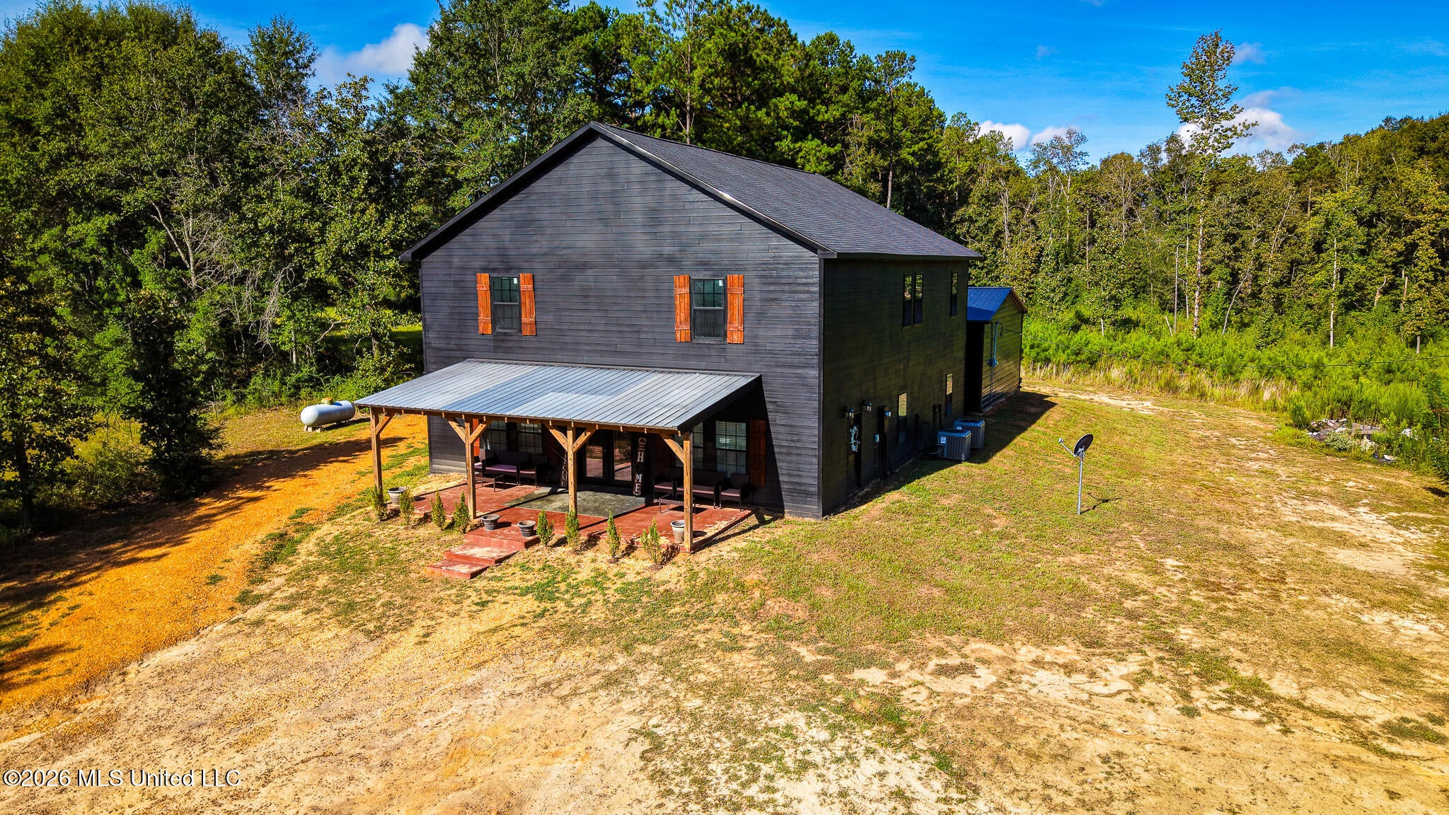 622 Highway 583 — photo