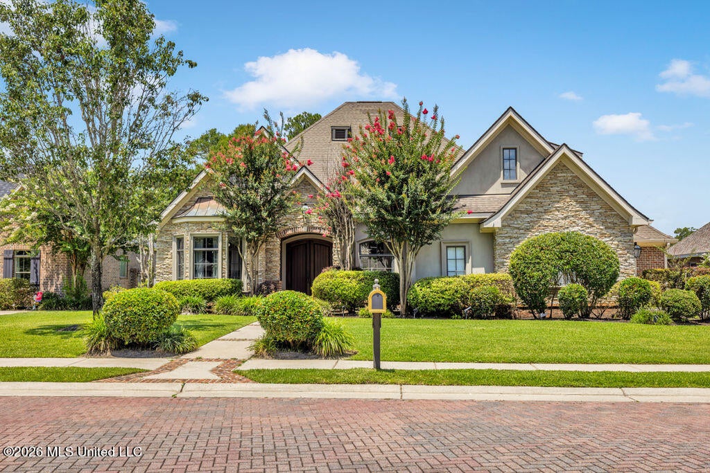 315 Goose Pointe Boulevard — photo