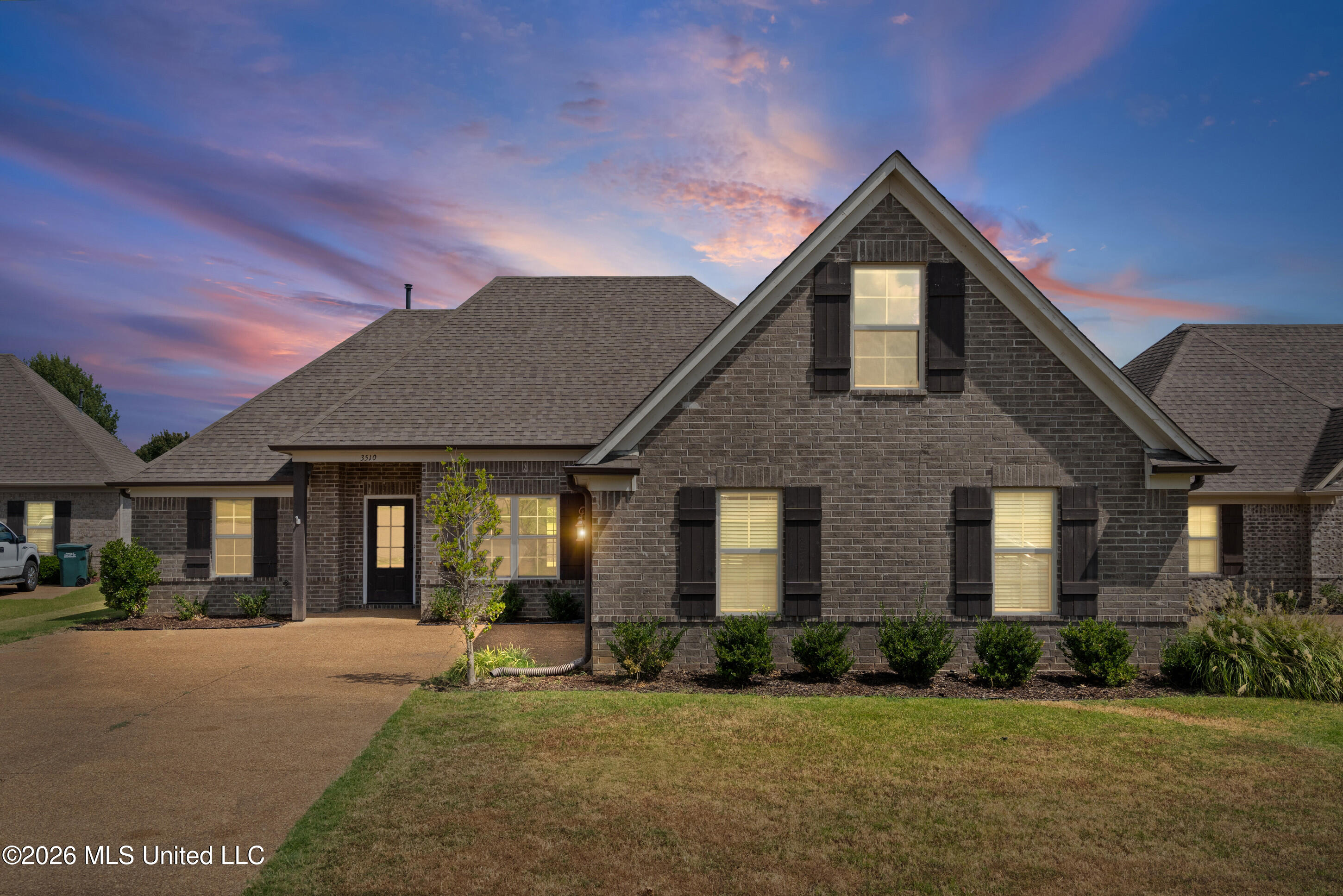 3510 Champion Hills Drive — photo