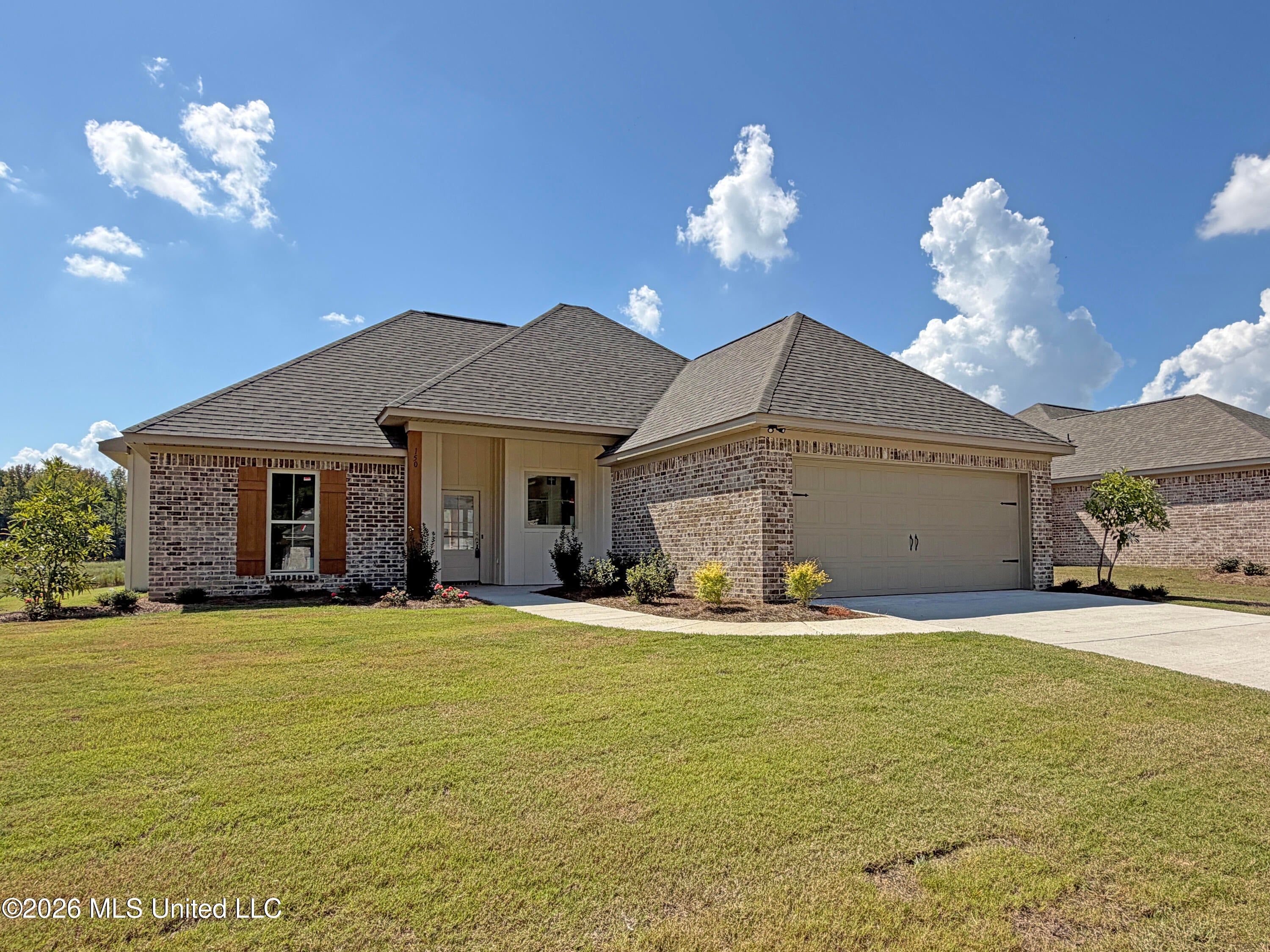 150 Stapleton Drive — photo