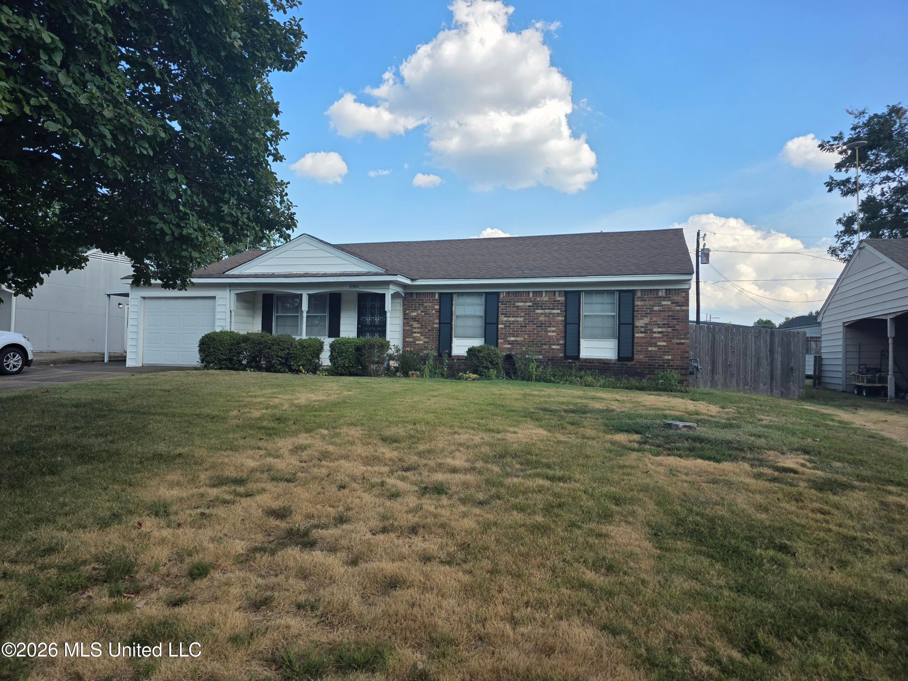 8362 Laurett Cove — photo