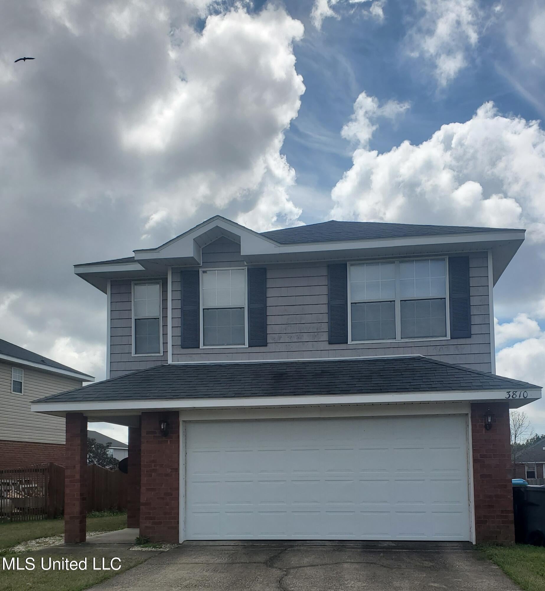 3810 Timber Lake Drive — photo