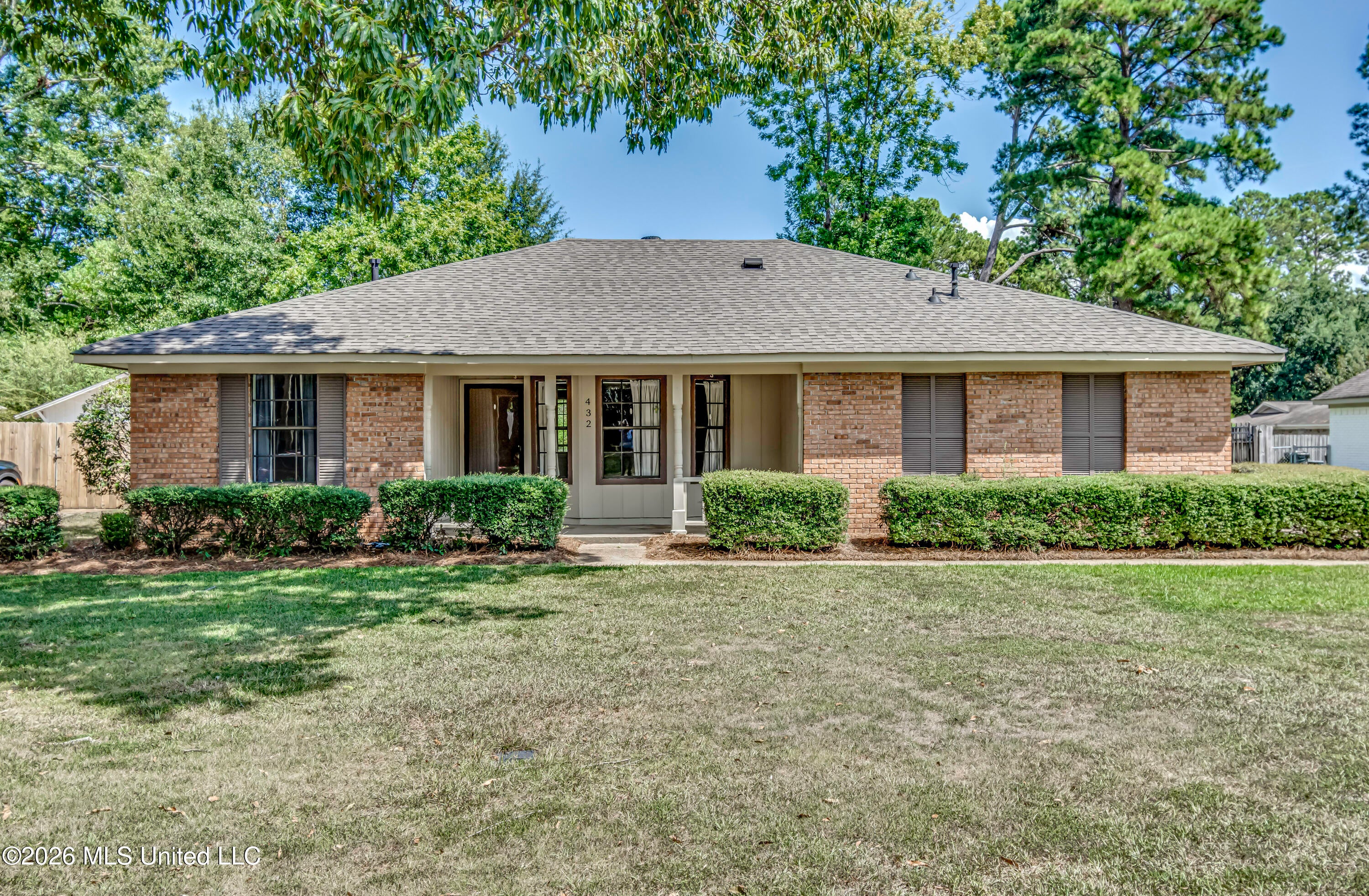 432 Green Leaf Trail — photo