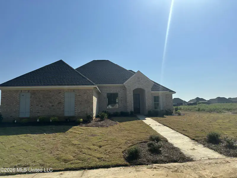 341 Aurora Circle — photo