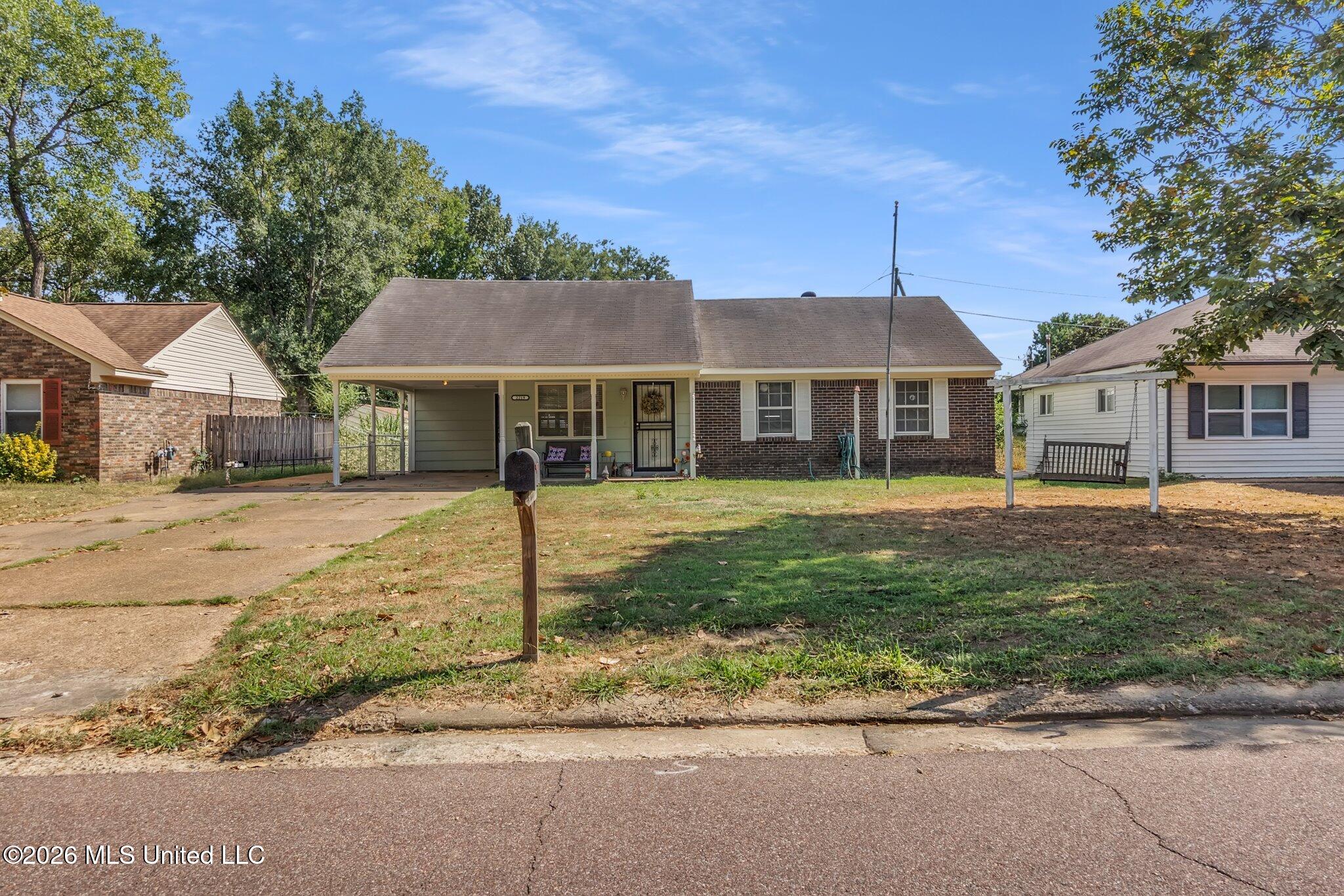 2219 Colonial Hills Drive — photo