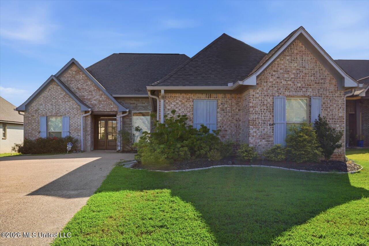 120 Emerald Drive — photo