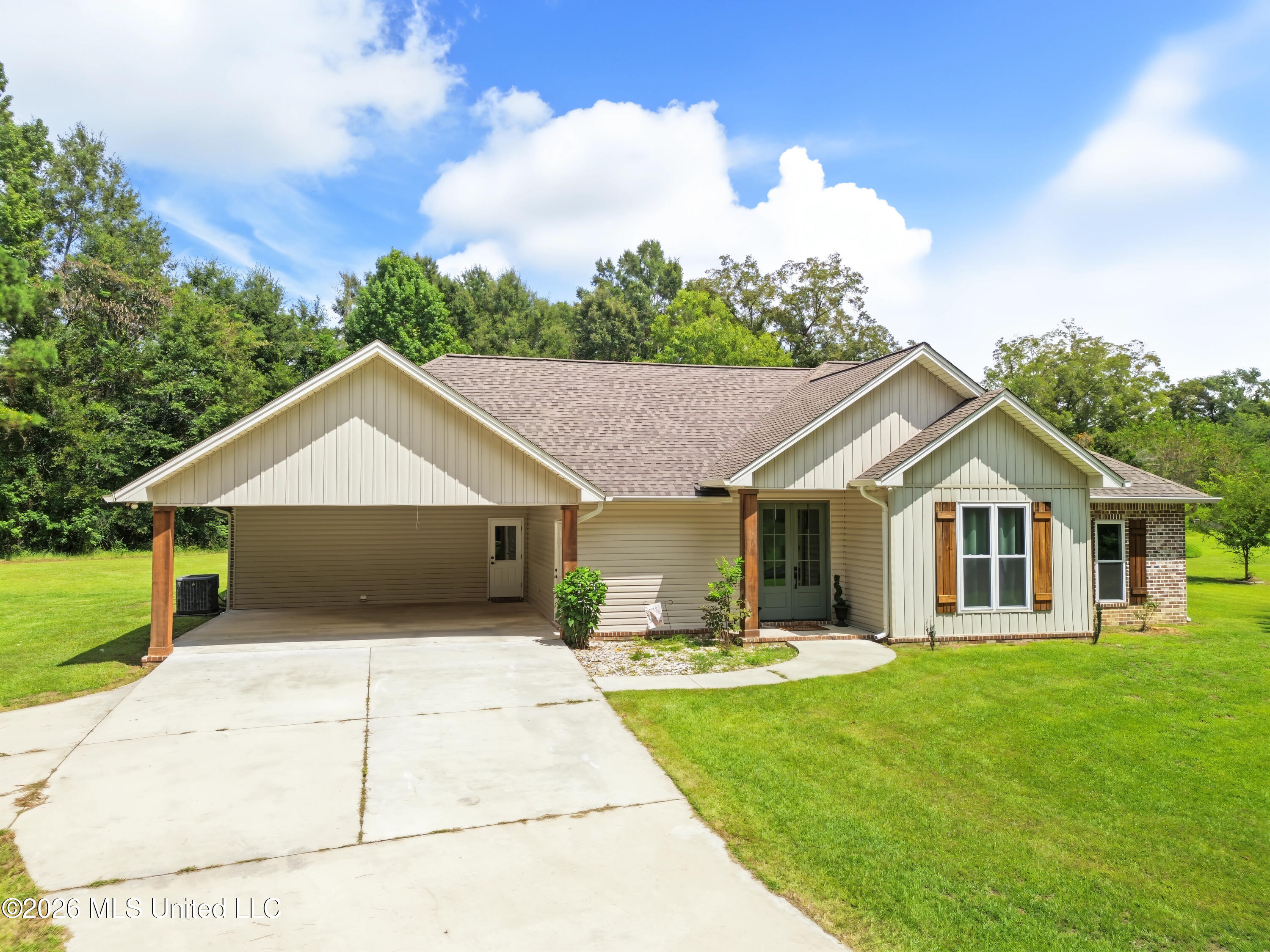172 E Bond Road, Wiggins, MS 39577 — photo 2