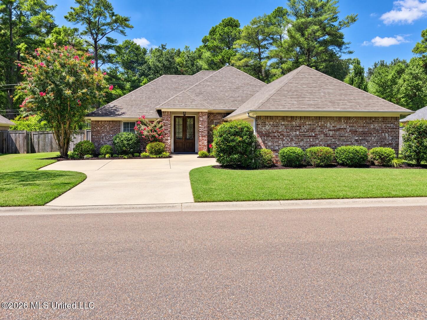 3 Lenox Court — photo