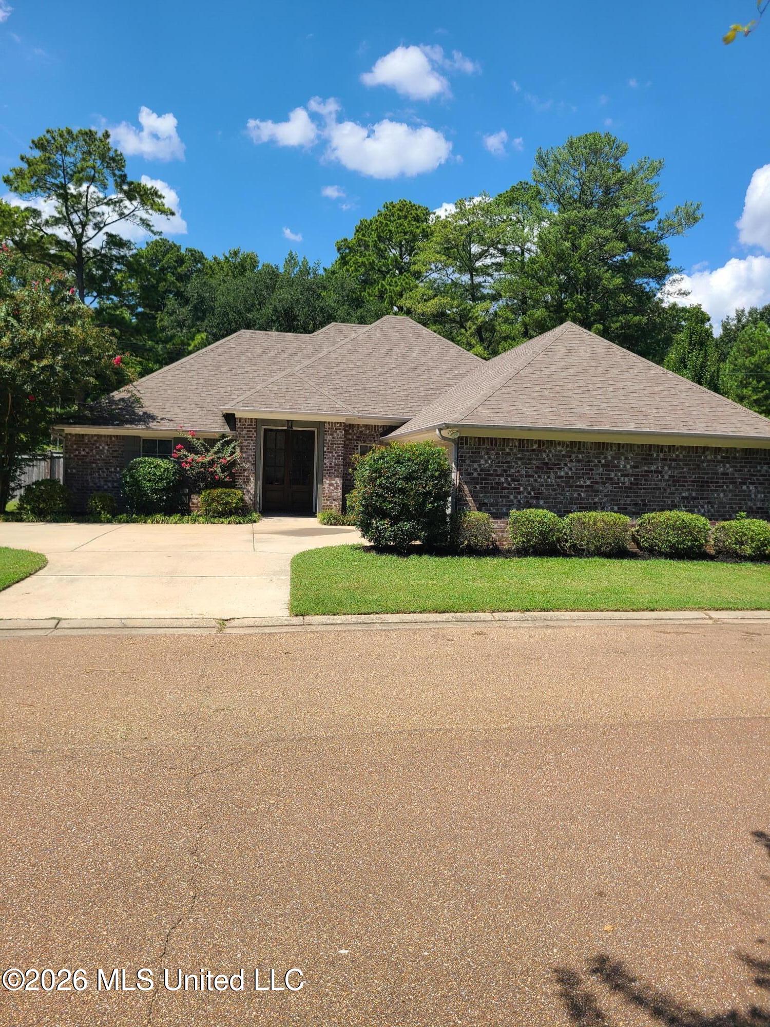 3 Lenox Court, Jackson, MS 39211 — photo 2