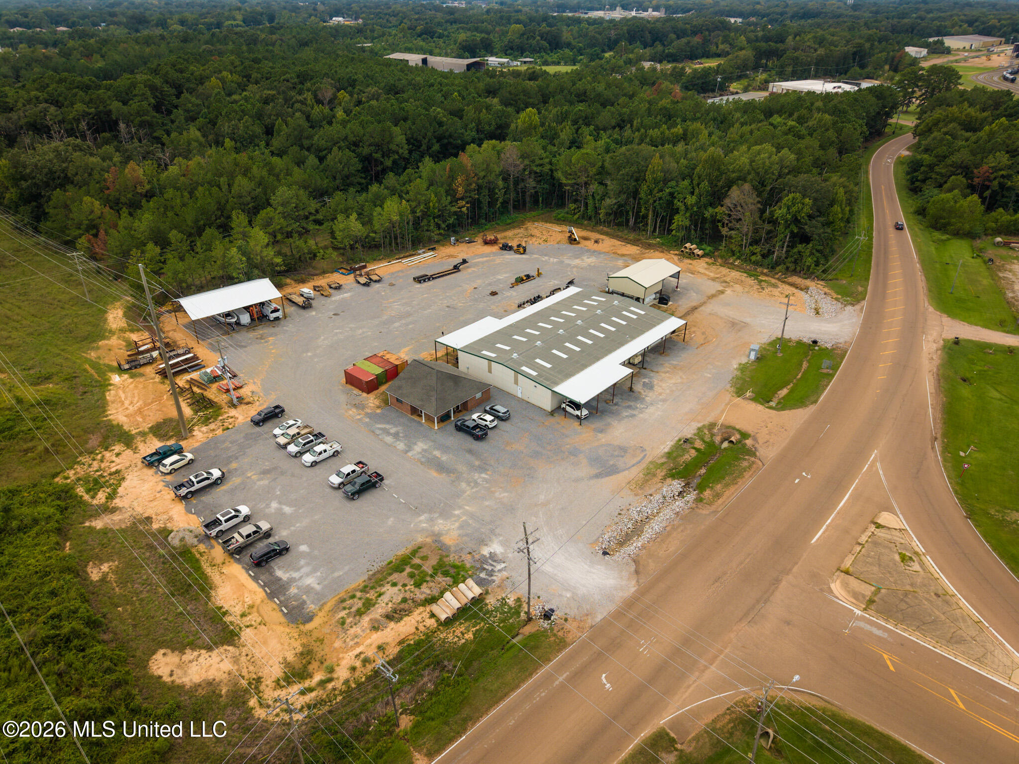 978 Industrial Park Road — photo