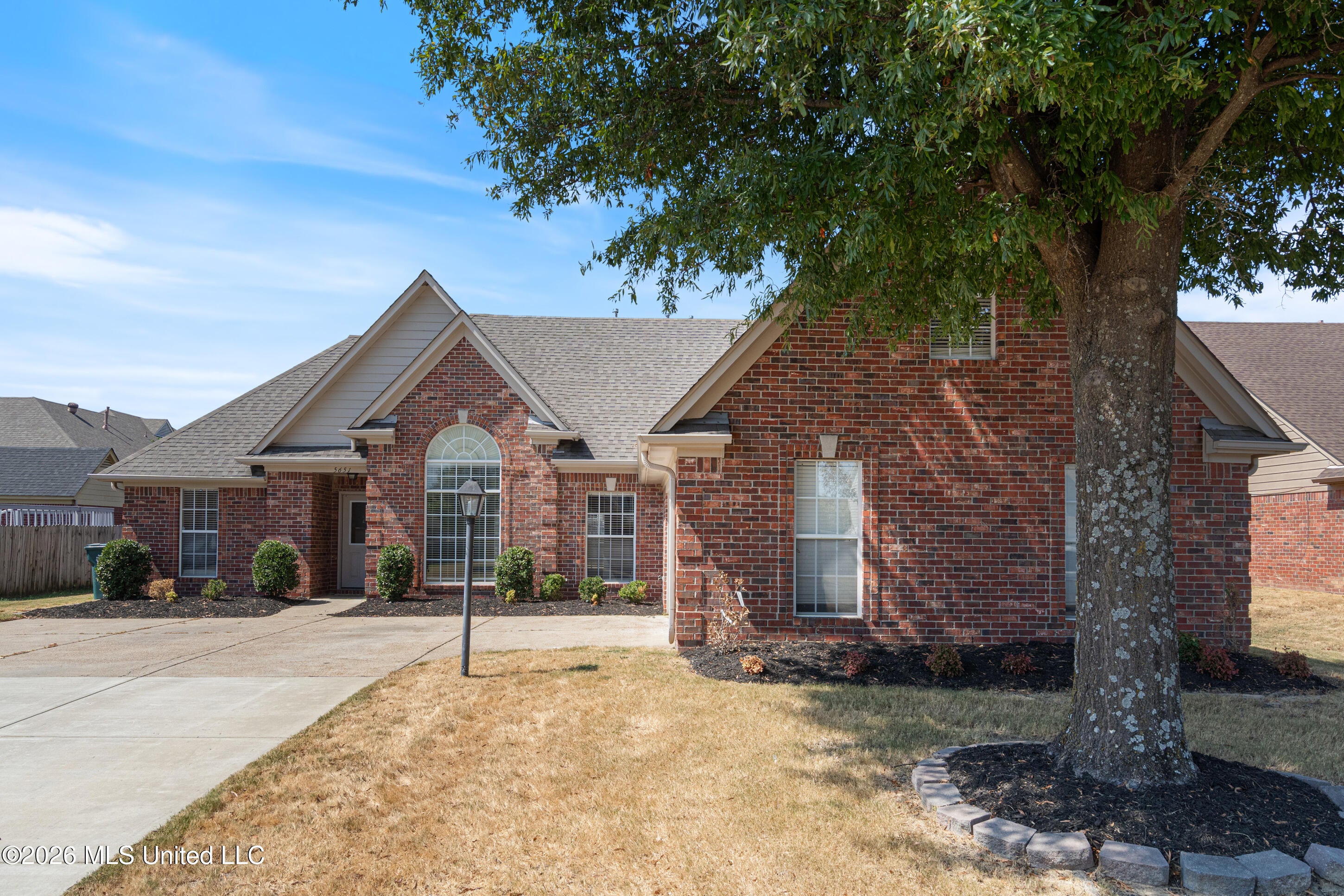 5651 Truman Cove — photo