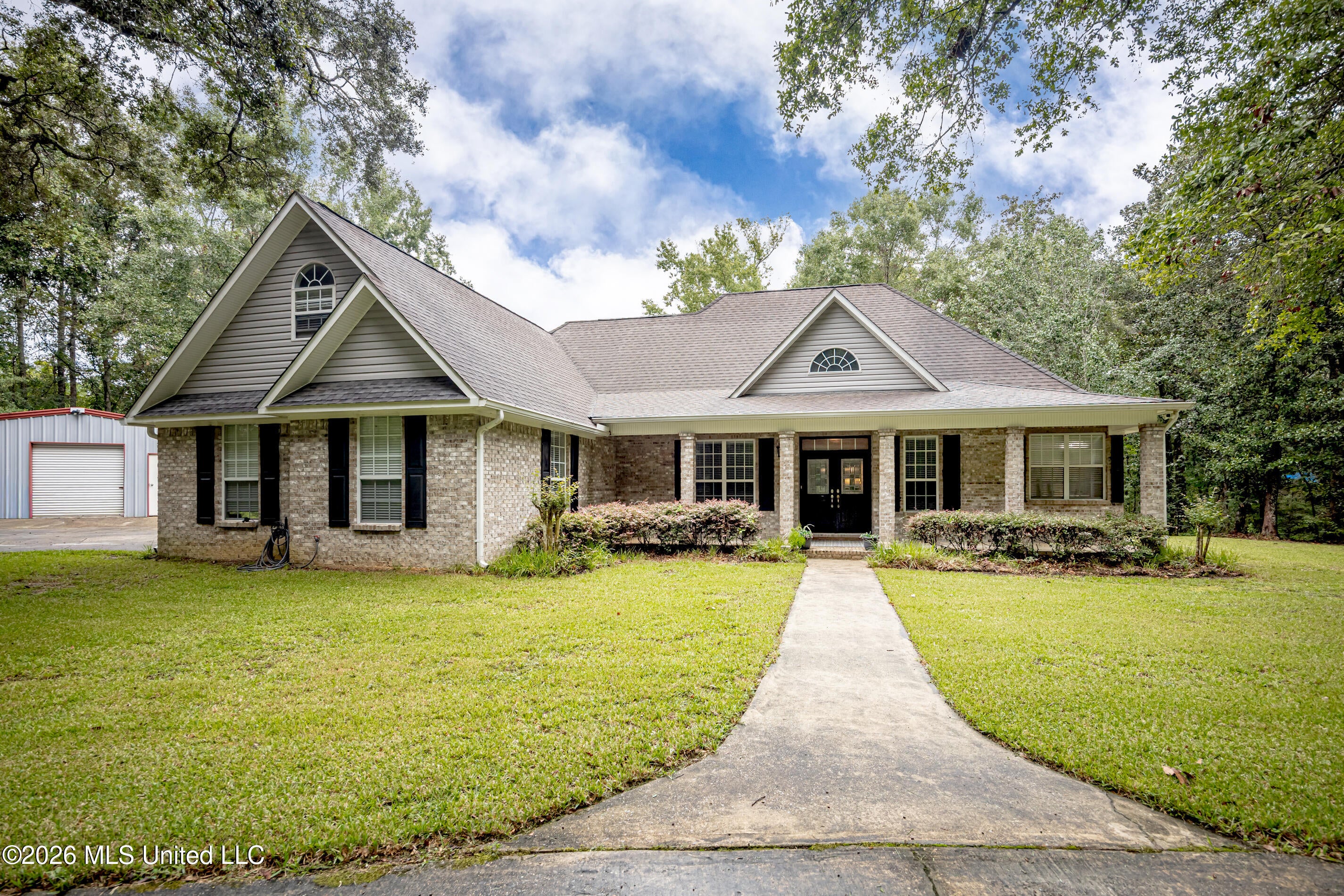 7224 Martin Bluff Road — photo