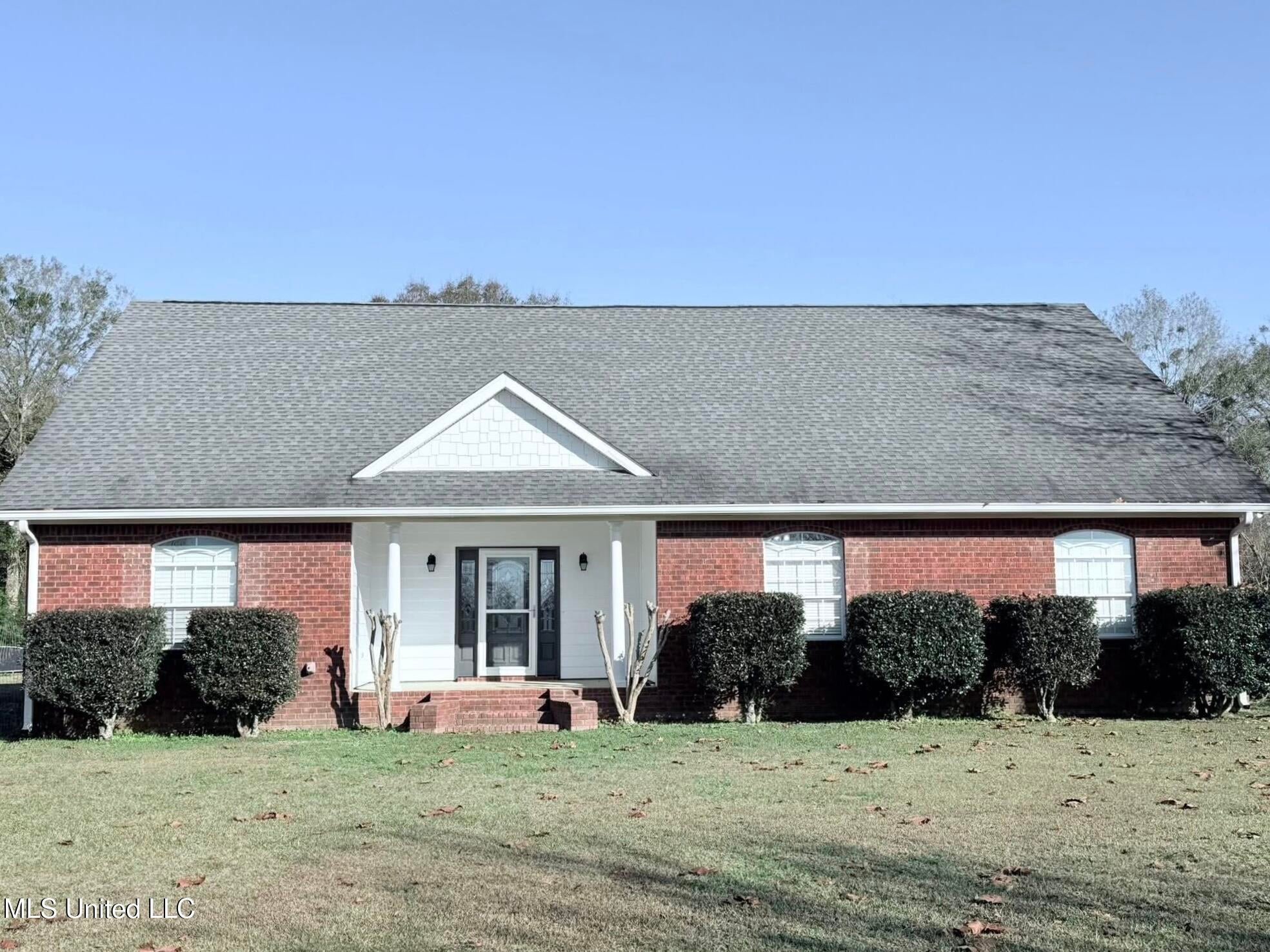 7345 Amberwood Lane — photo