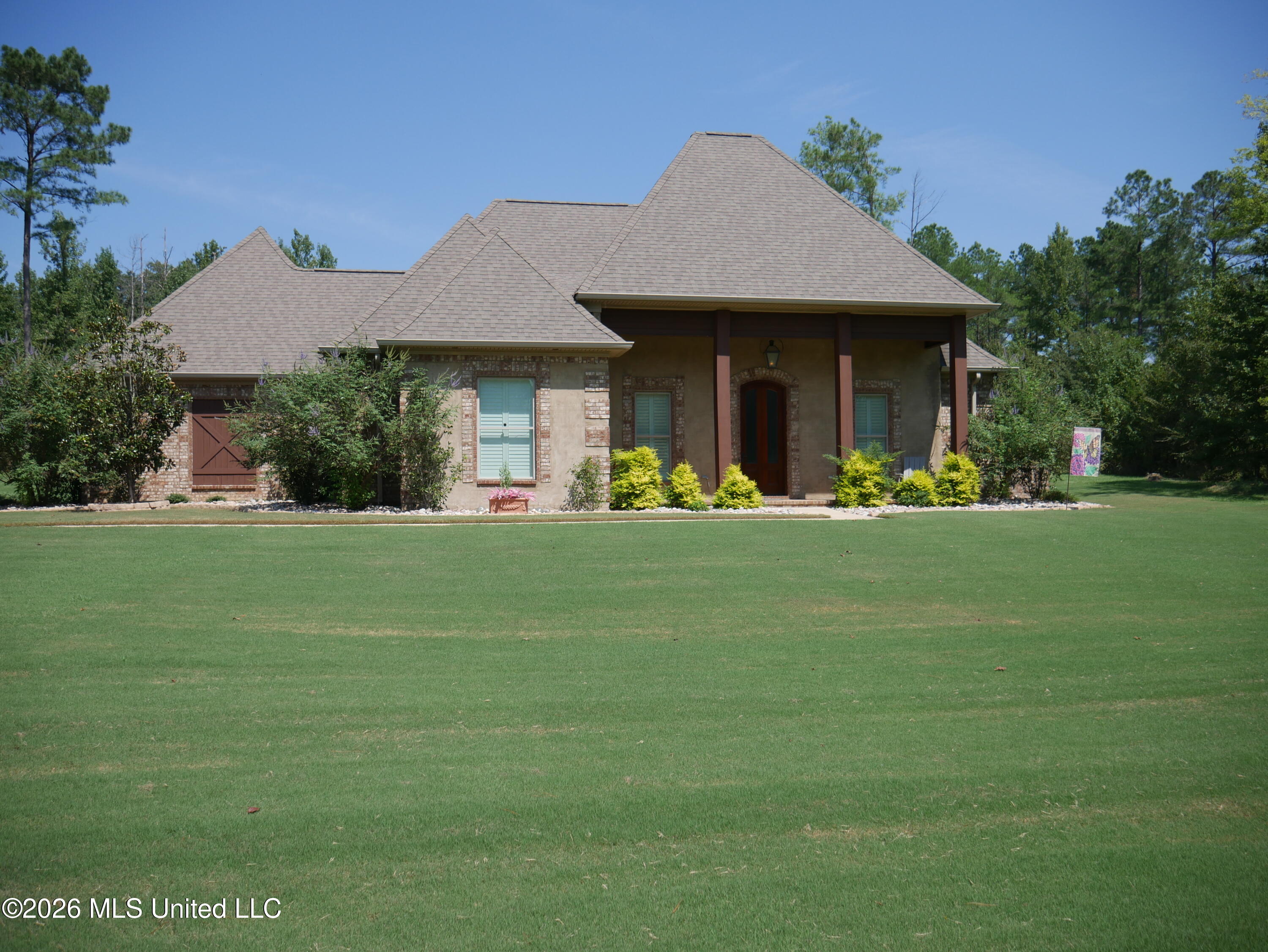 520 Viewpointe Way — photo