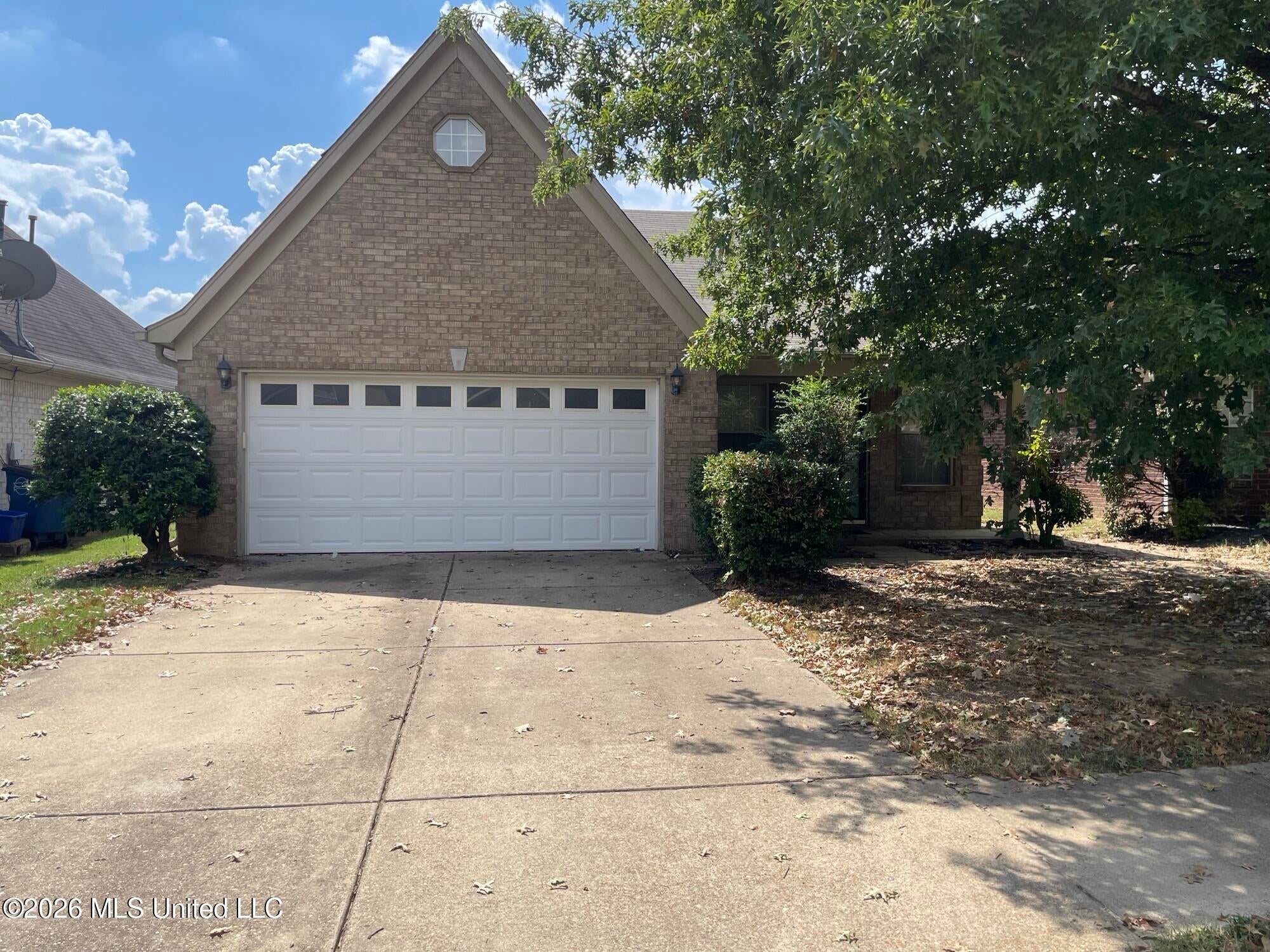 7185 Crape Myrtle Drive — photo