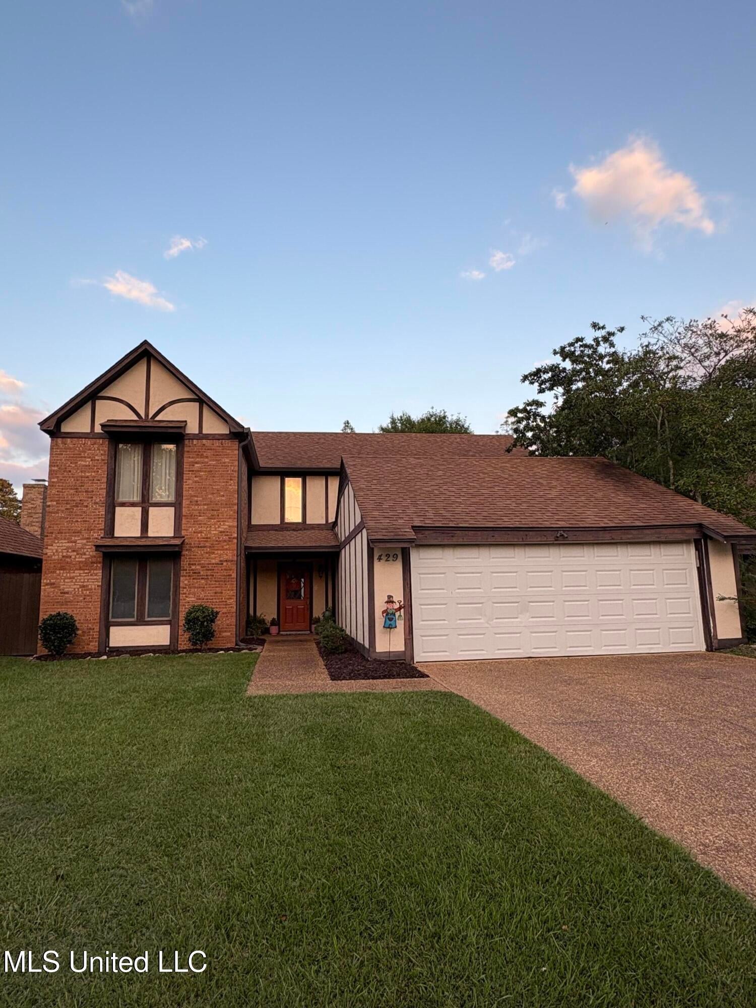 429 Bradford Drive — photo