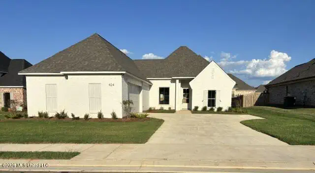 424 Aurora Circle — photo