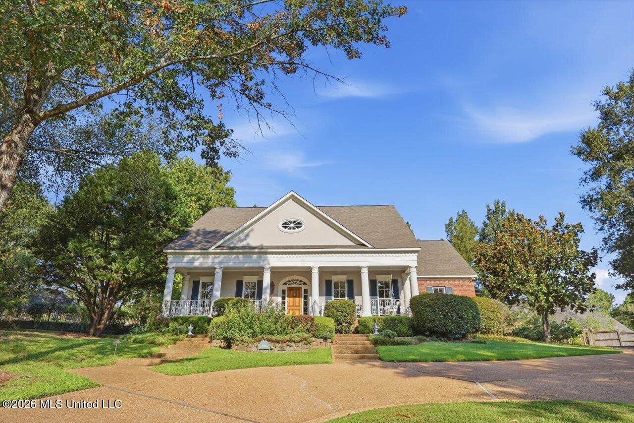 206 Persimmon Hill — photo