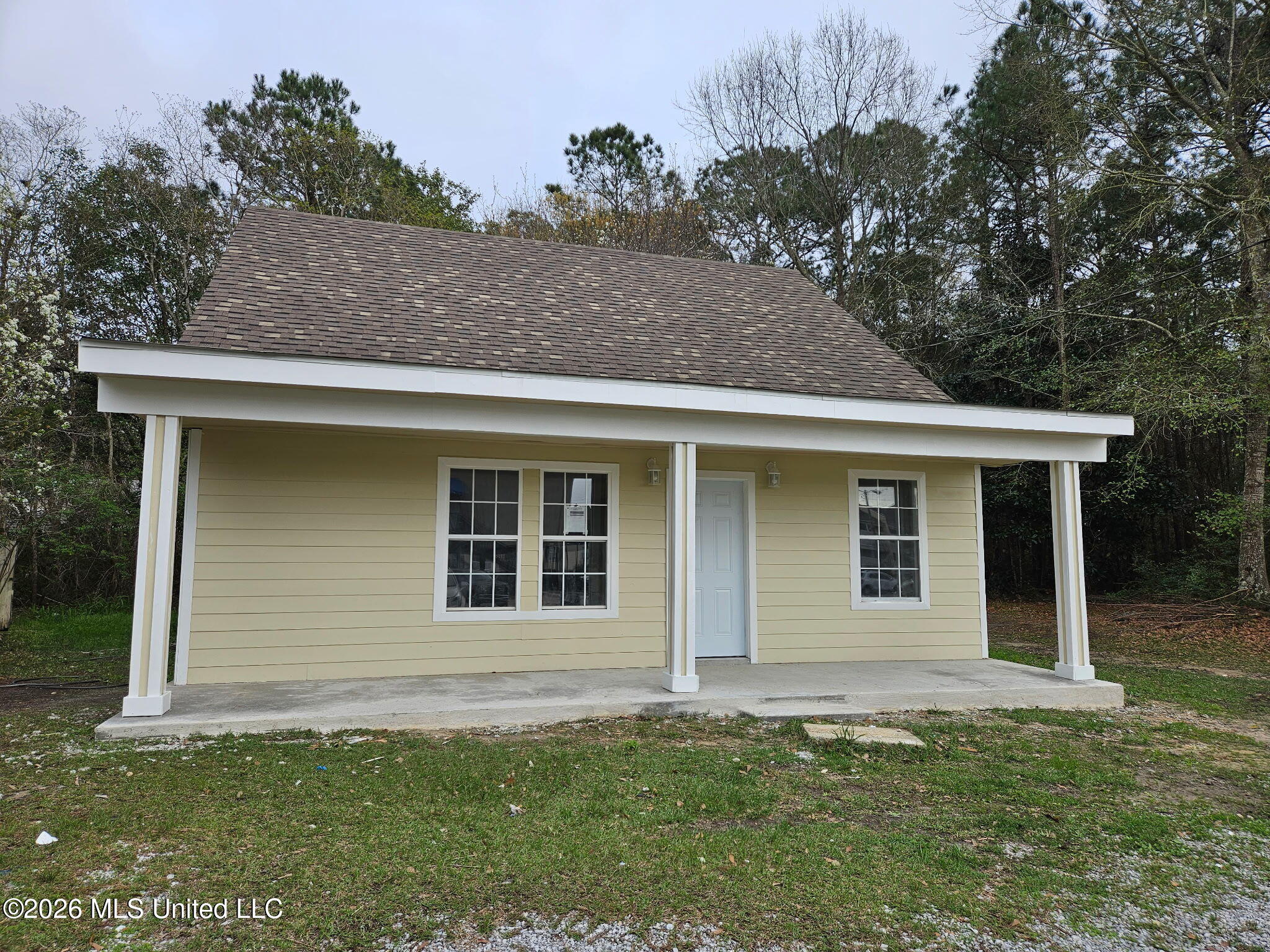 2512 Beachview Drive — photo