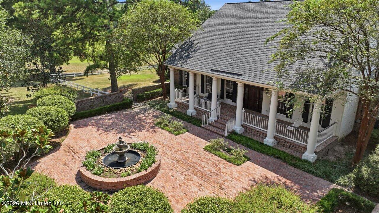 1039 Cedar Hill Road — photo