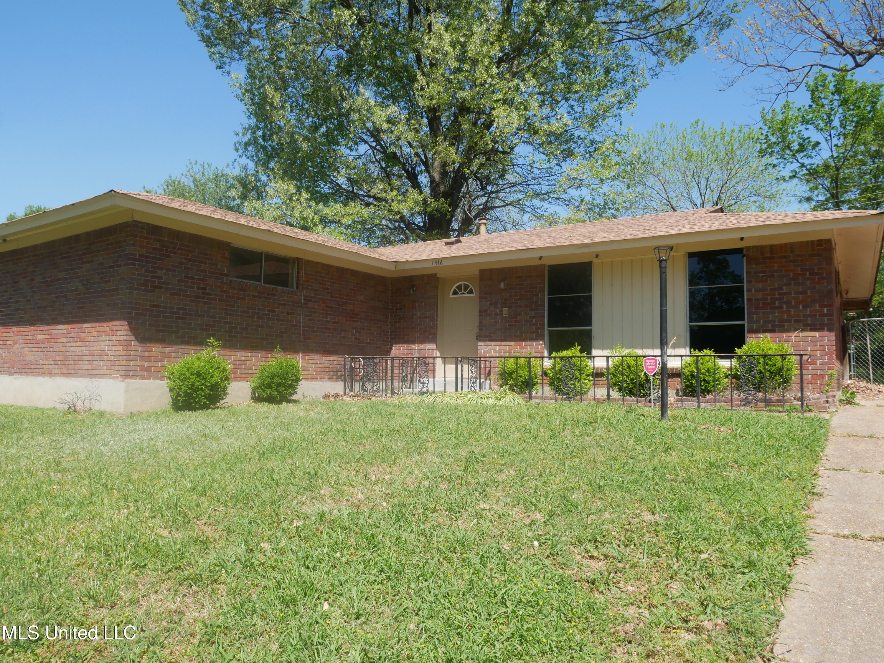 1416 Vicksburg Drive — photo
