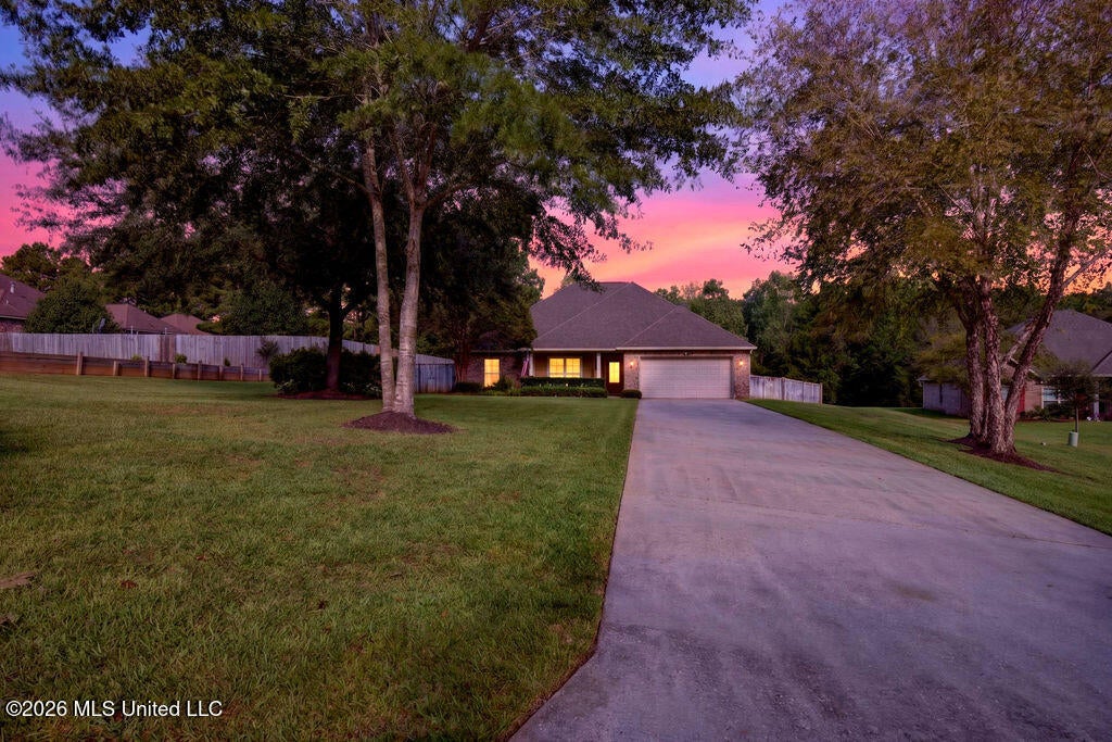 15525 Old Oak Court — photo