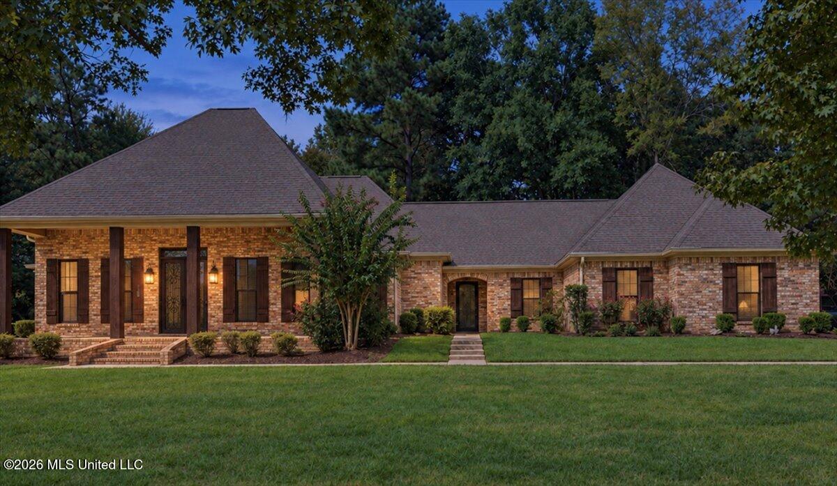 166 Stratford Drive — photo