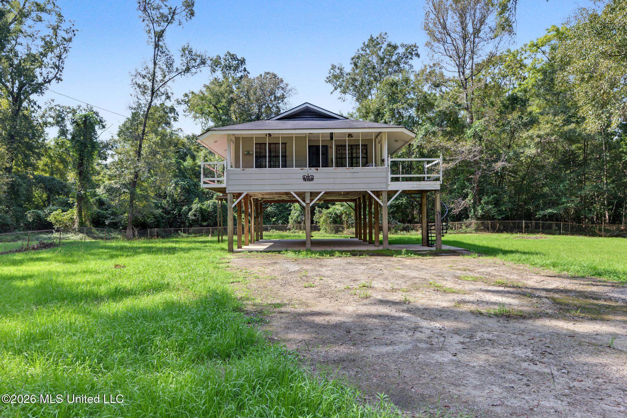 132 River Bend Road — photo