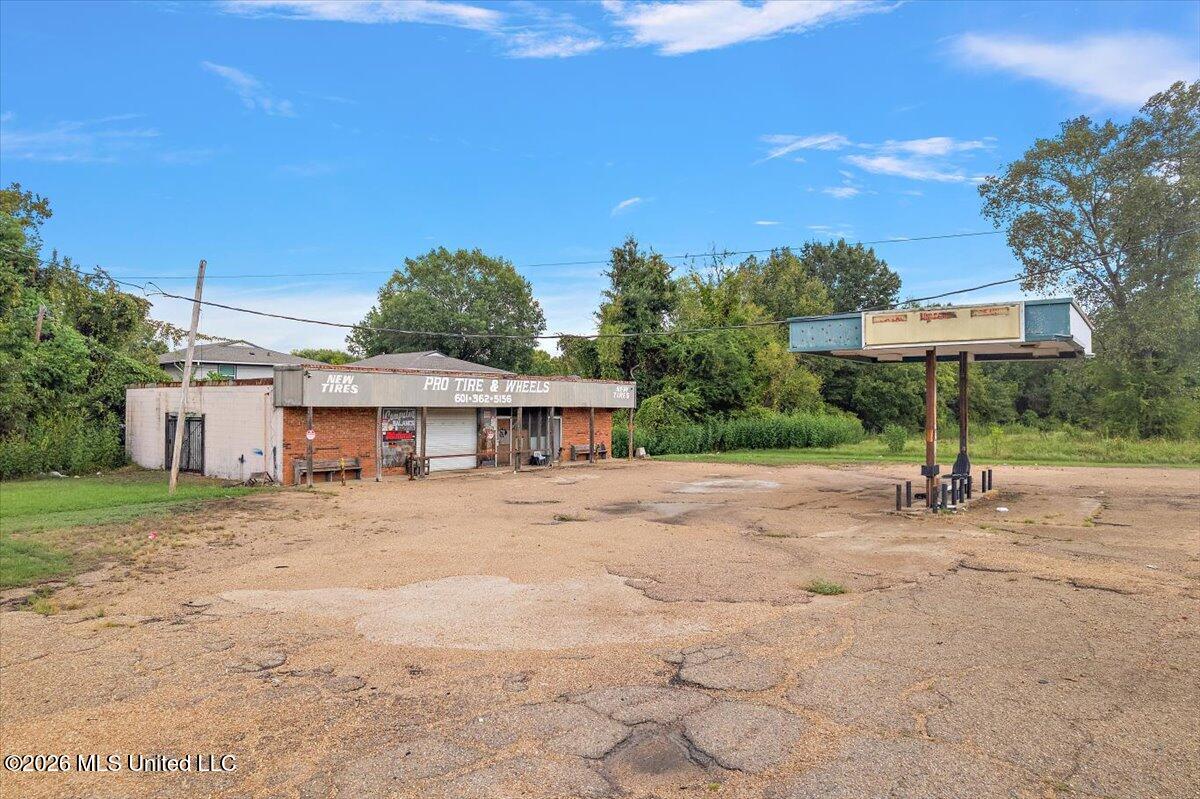4390 Medgar Evers Boulevard — photo