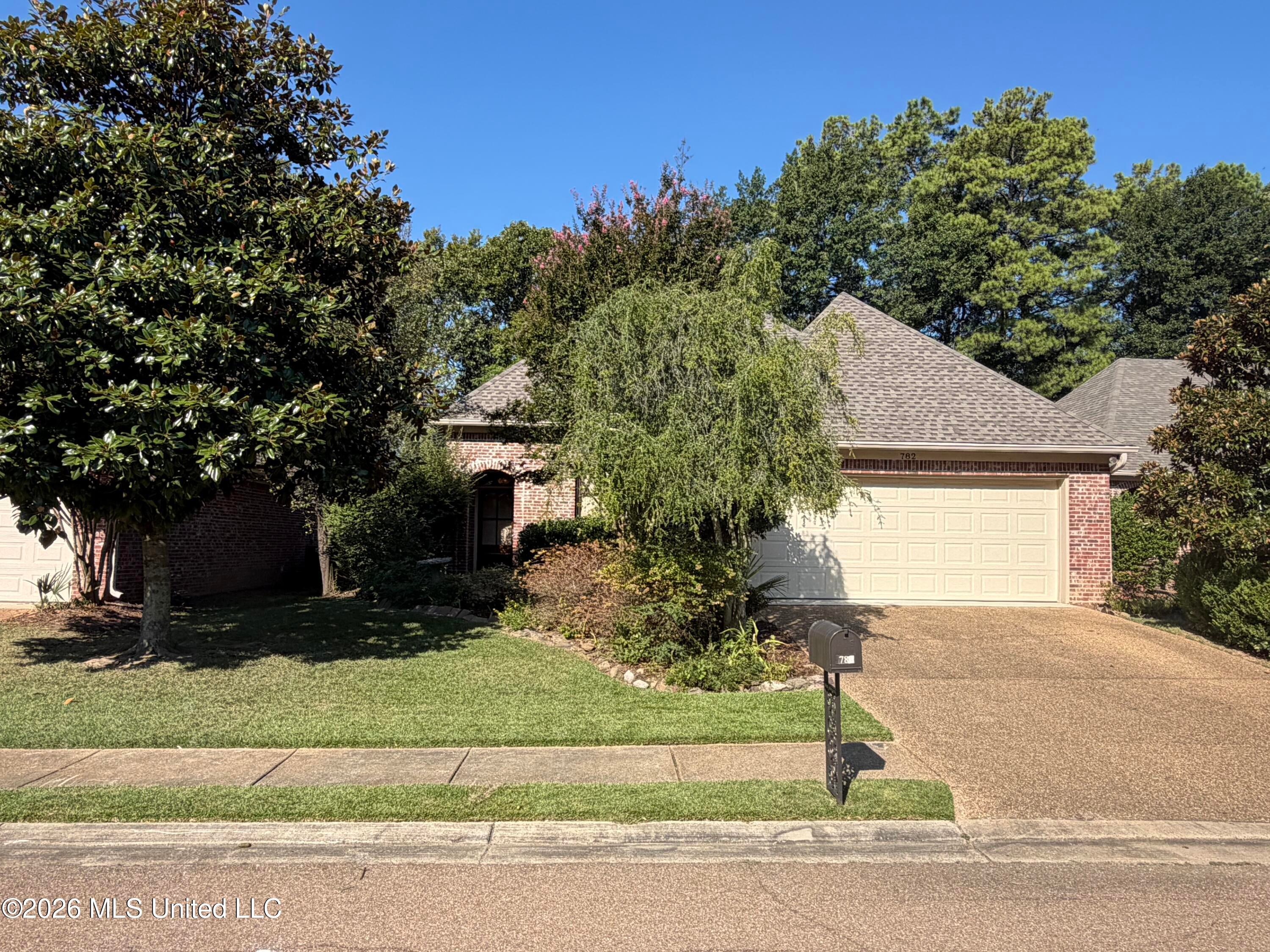782 Orleans Circle — photo