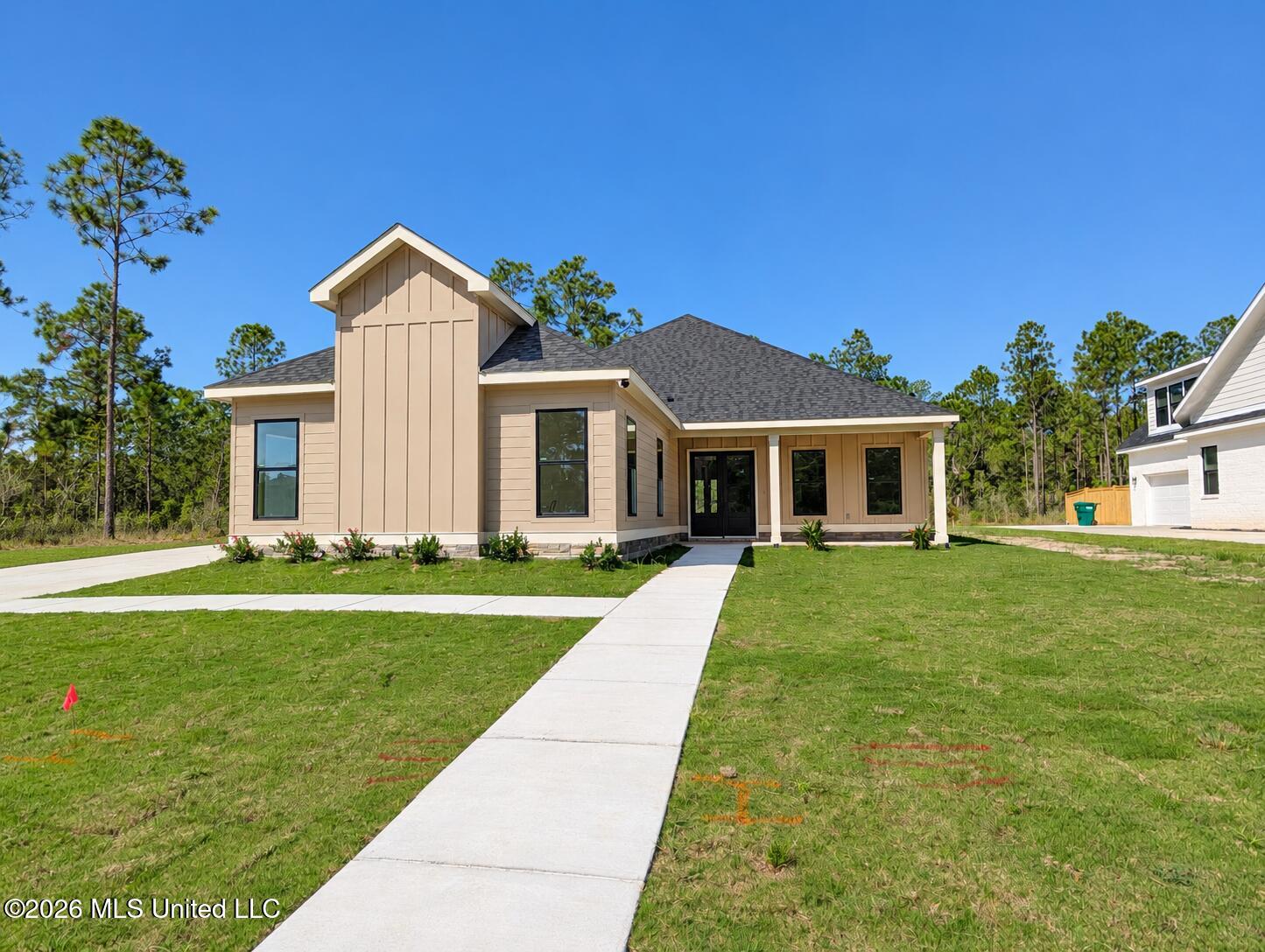 11033 Grace Drive — photo