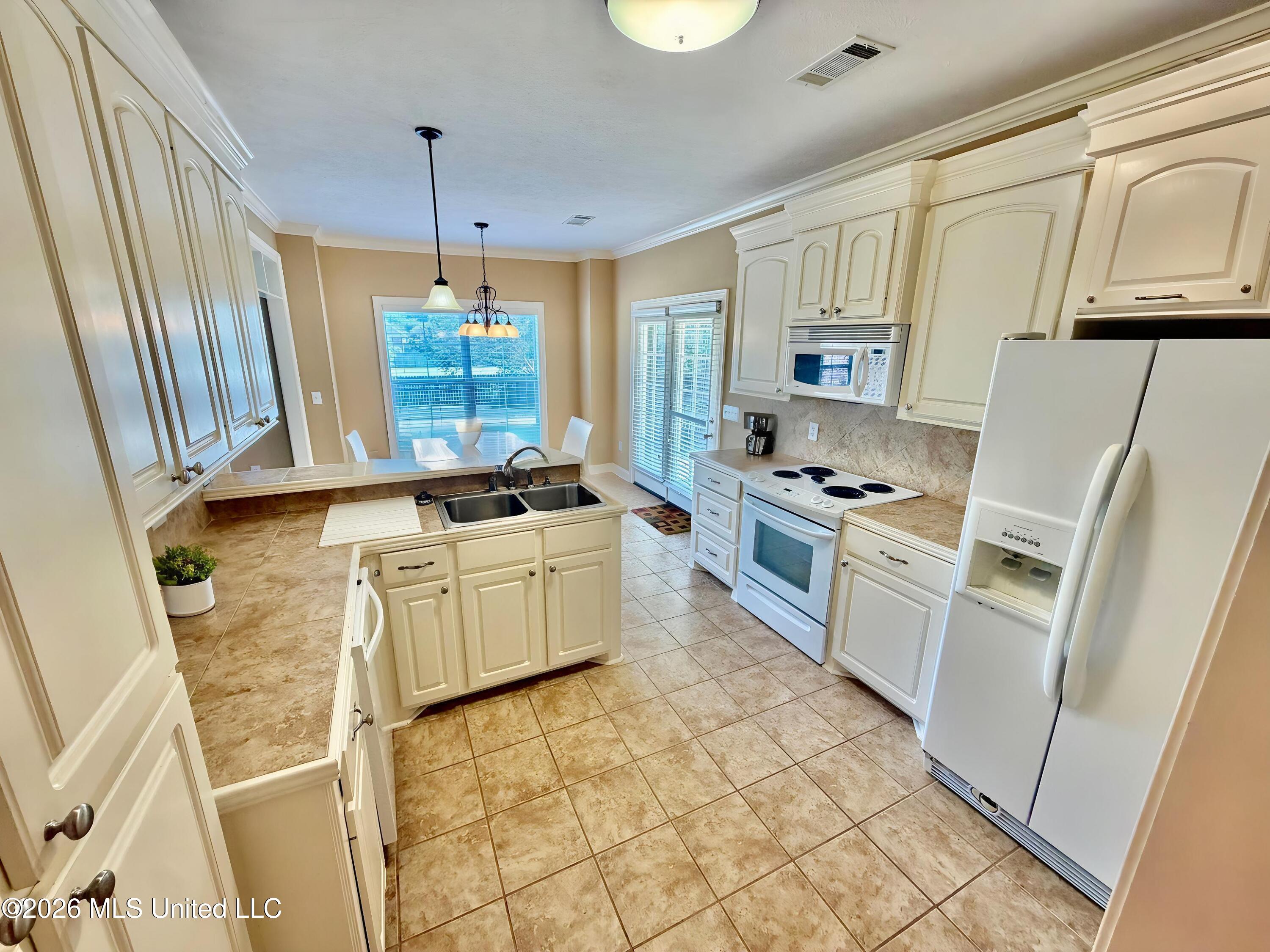 307 Springhill Point, Brandon, MS 39047 — photo 2