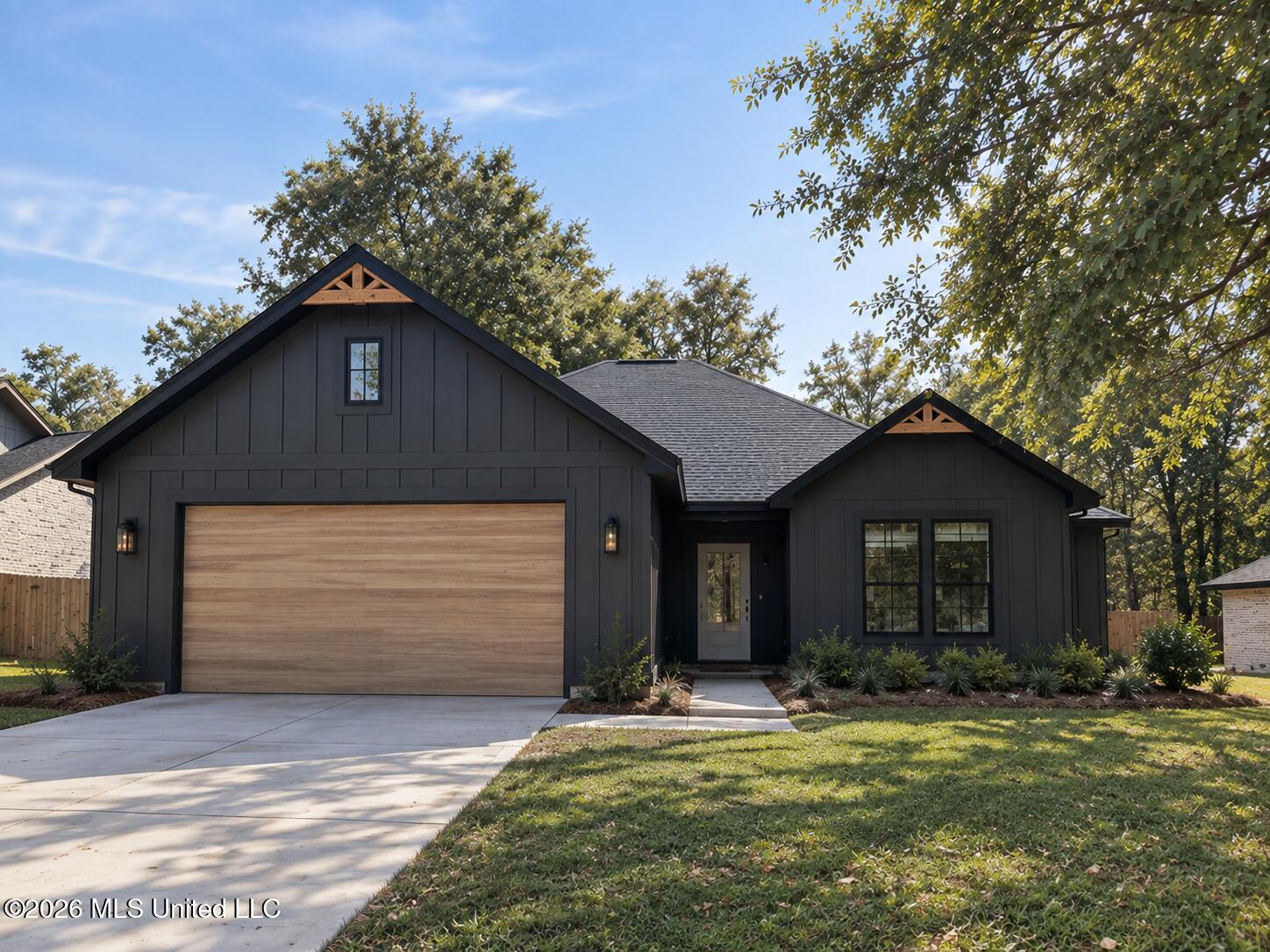 11068 Shorecrest Road — photo