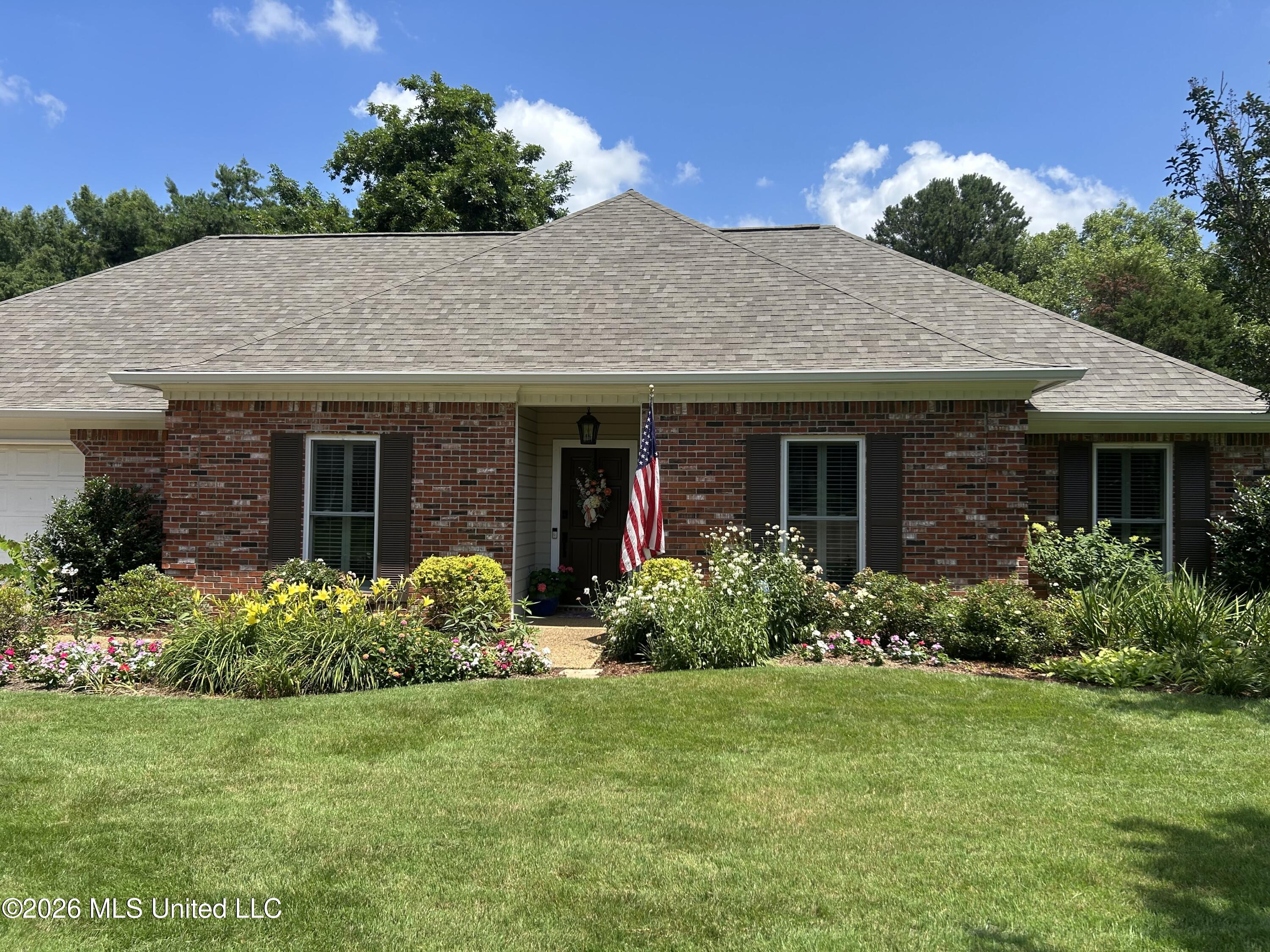 229 Woodrun Drive — photo
