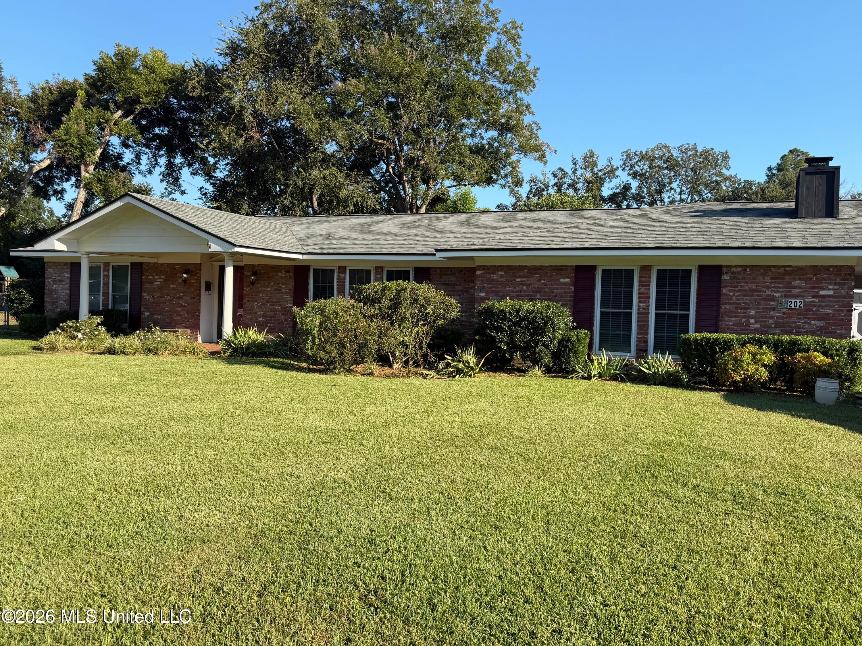 202 Jefferson Davis Boulevard — photo