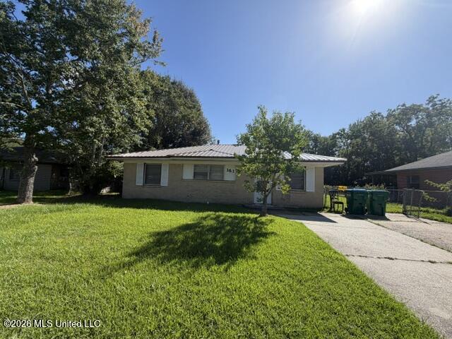 131 Tulip Court — photo