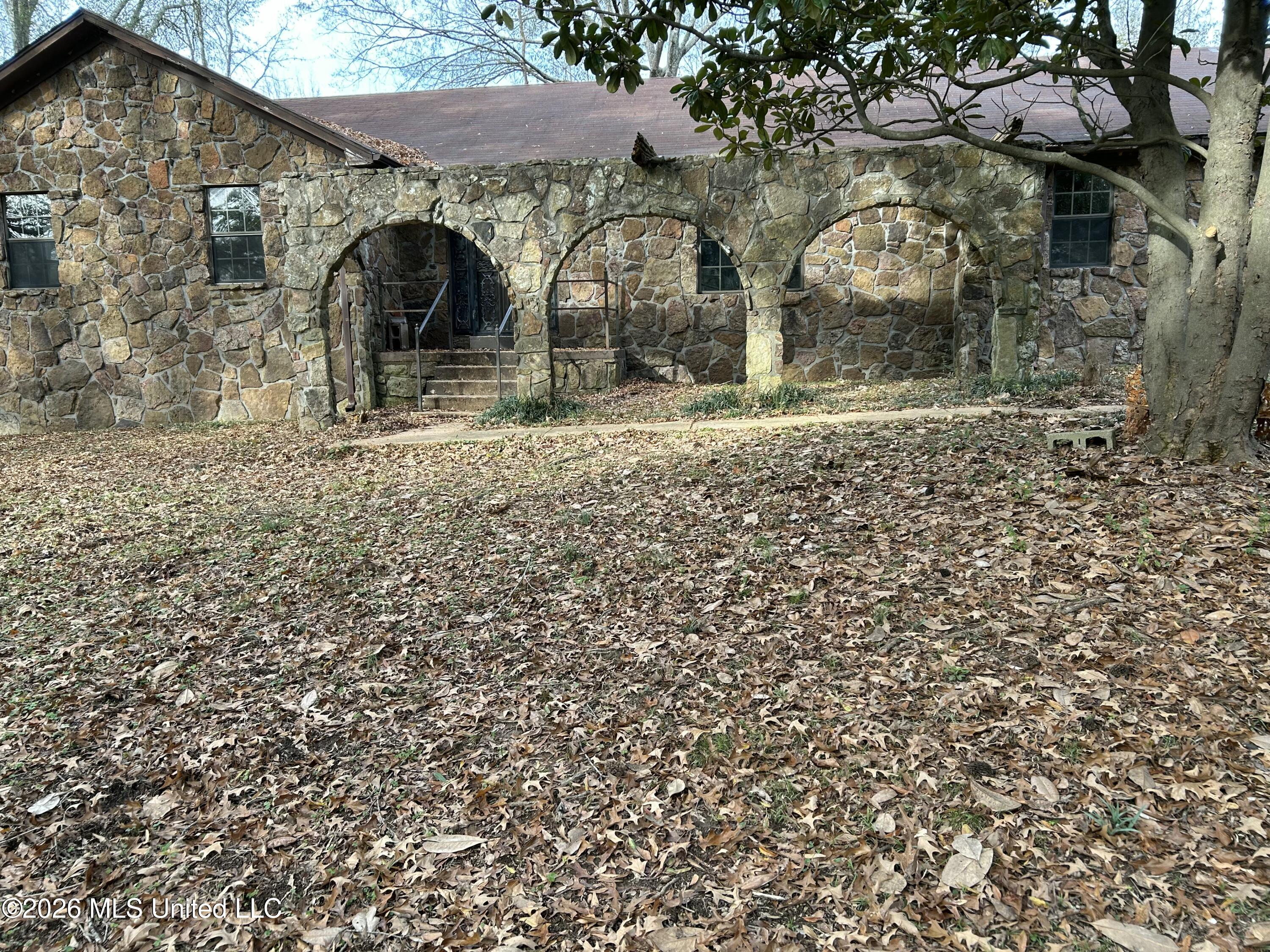 309 Wallace Drive — photo