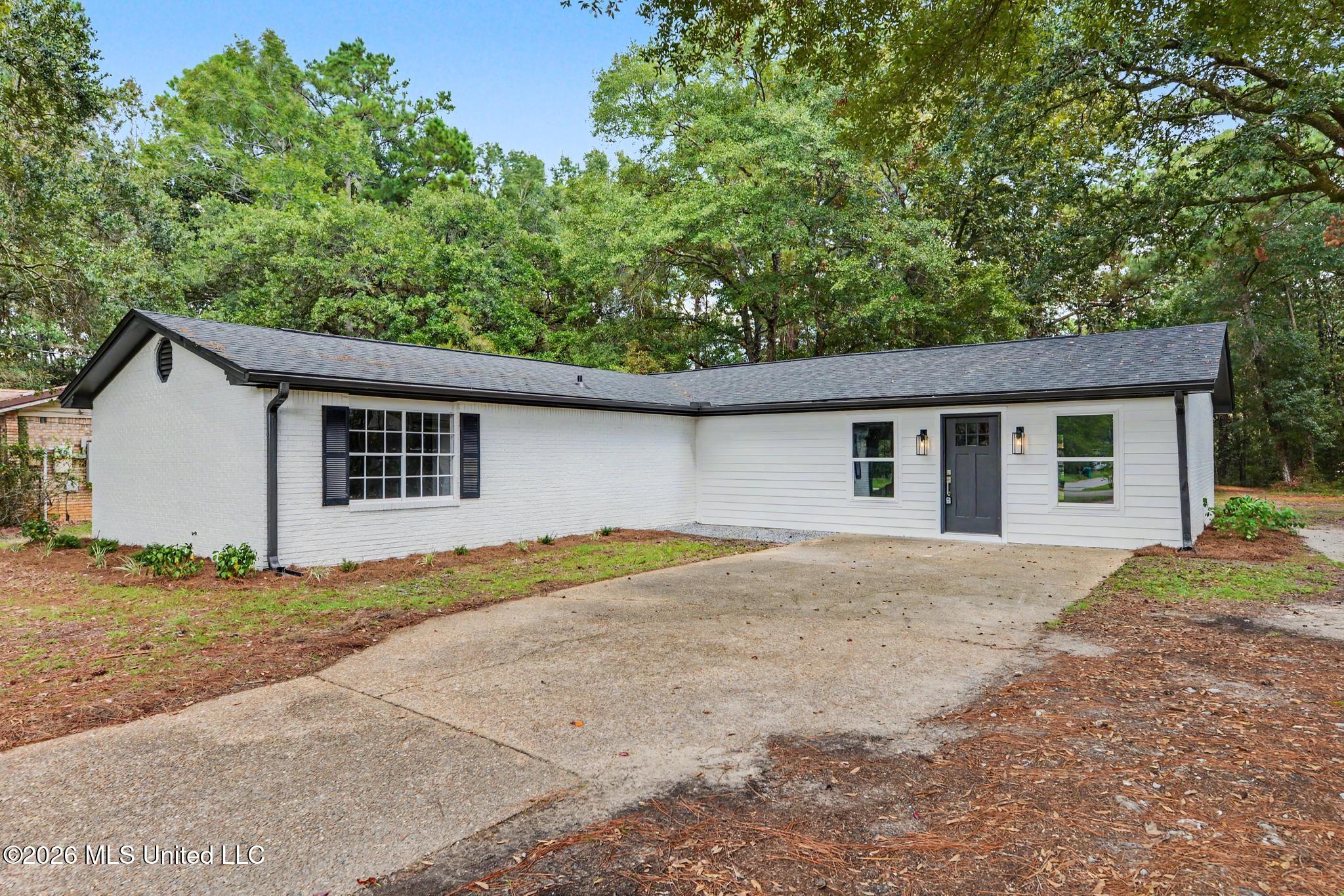 8812 Ferry Point Road — photo