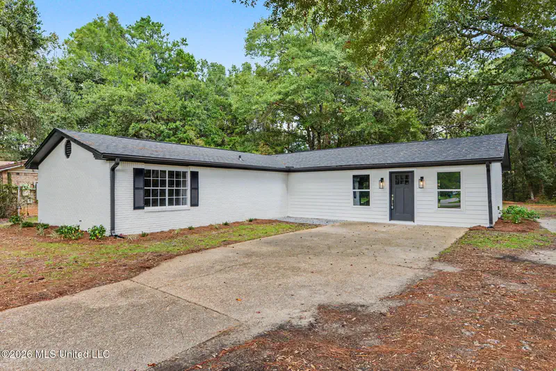 8812 Ferry Point Road — photo