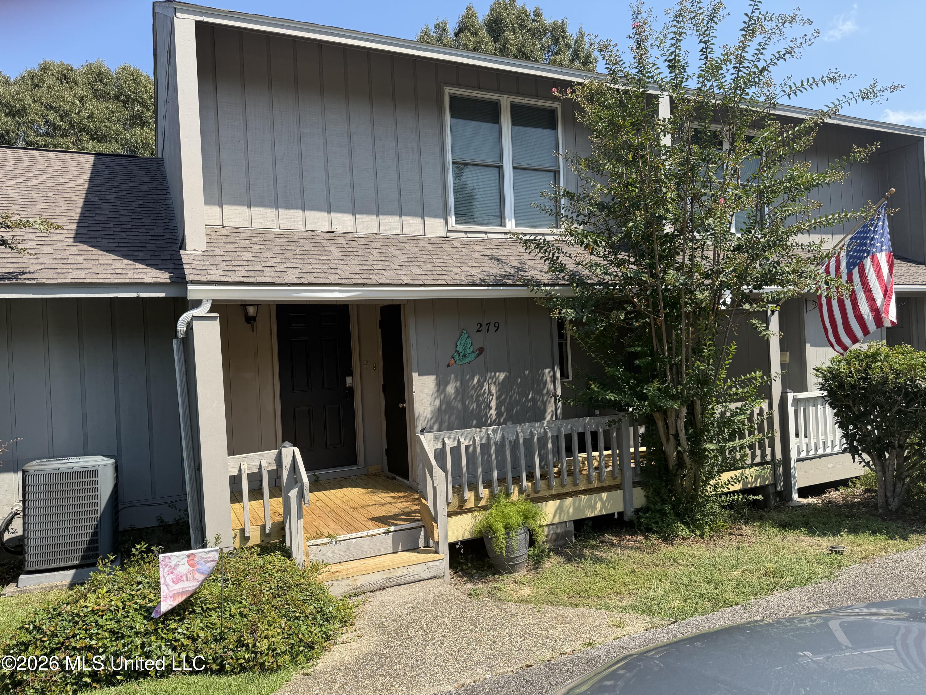 279 Highpoint Drive — photo