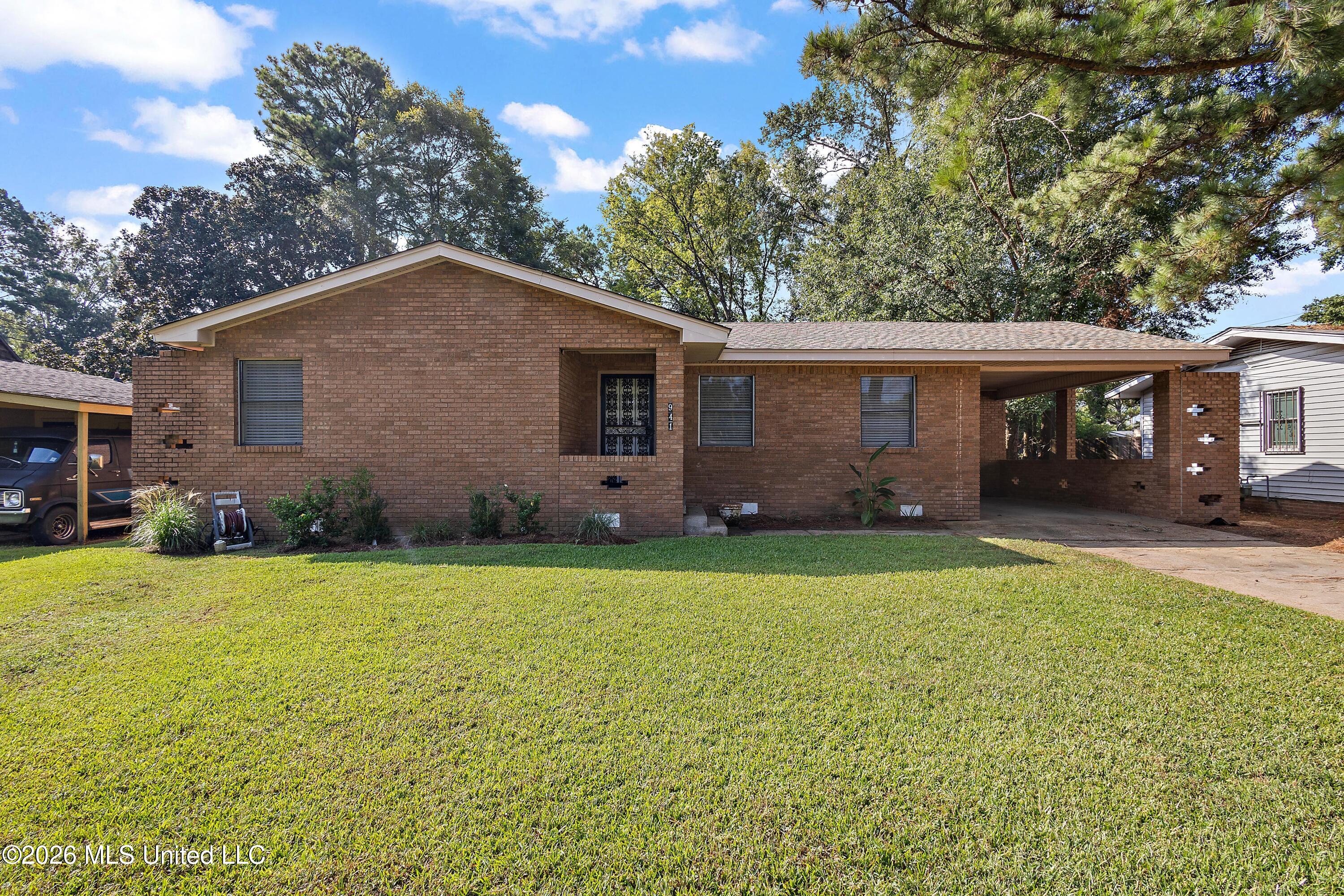 941 Berwood Drive — photo