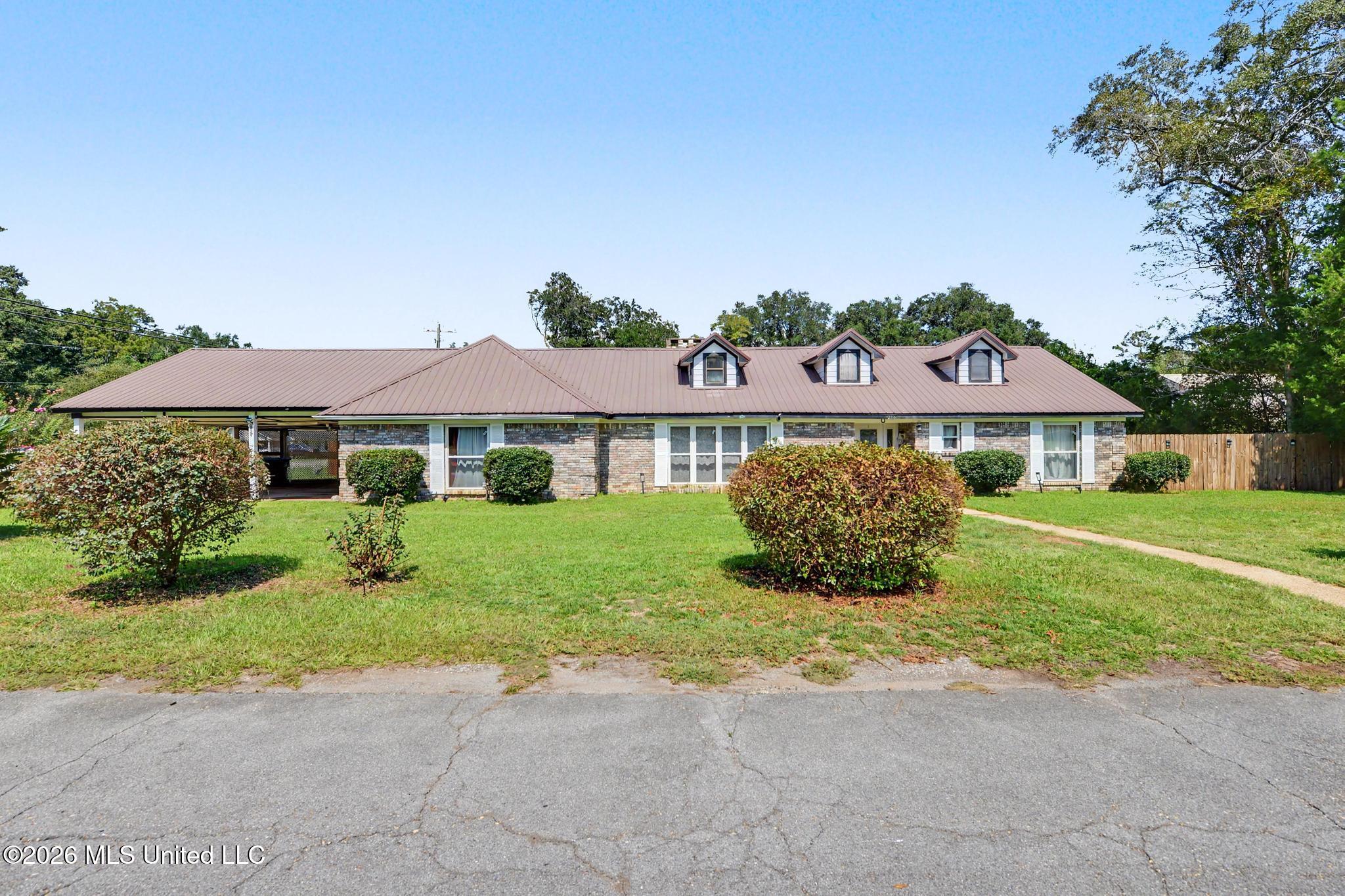 2186 Mill Street Extension — photo