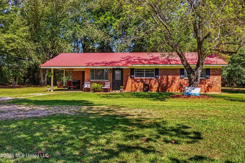 5232 Ward Pineview Road — photo